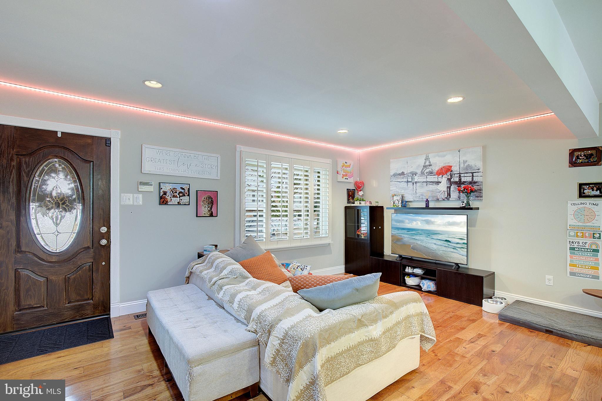 FRANKLIN MANOR - Residential