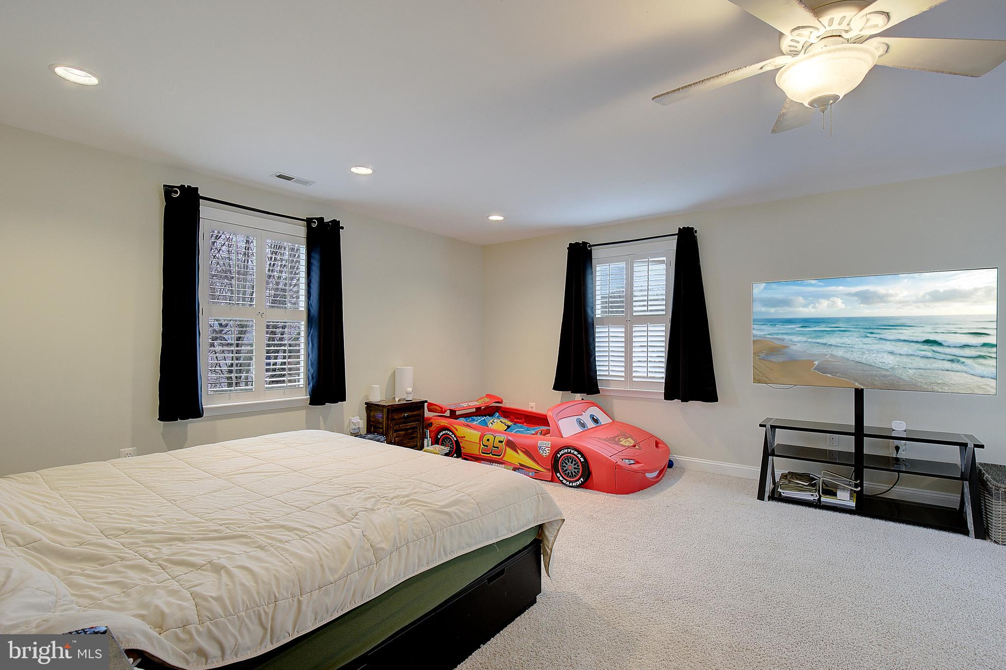 FRANKLIN MANOR - Residential