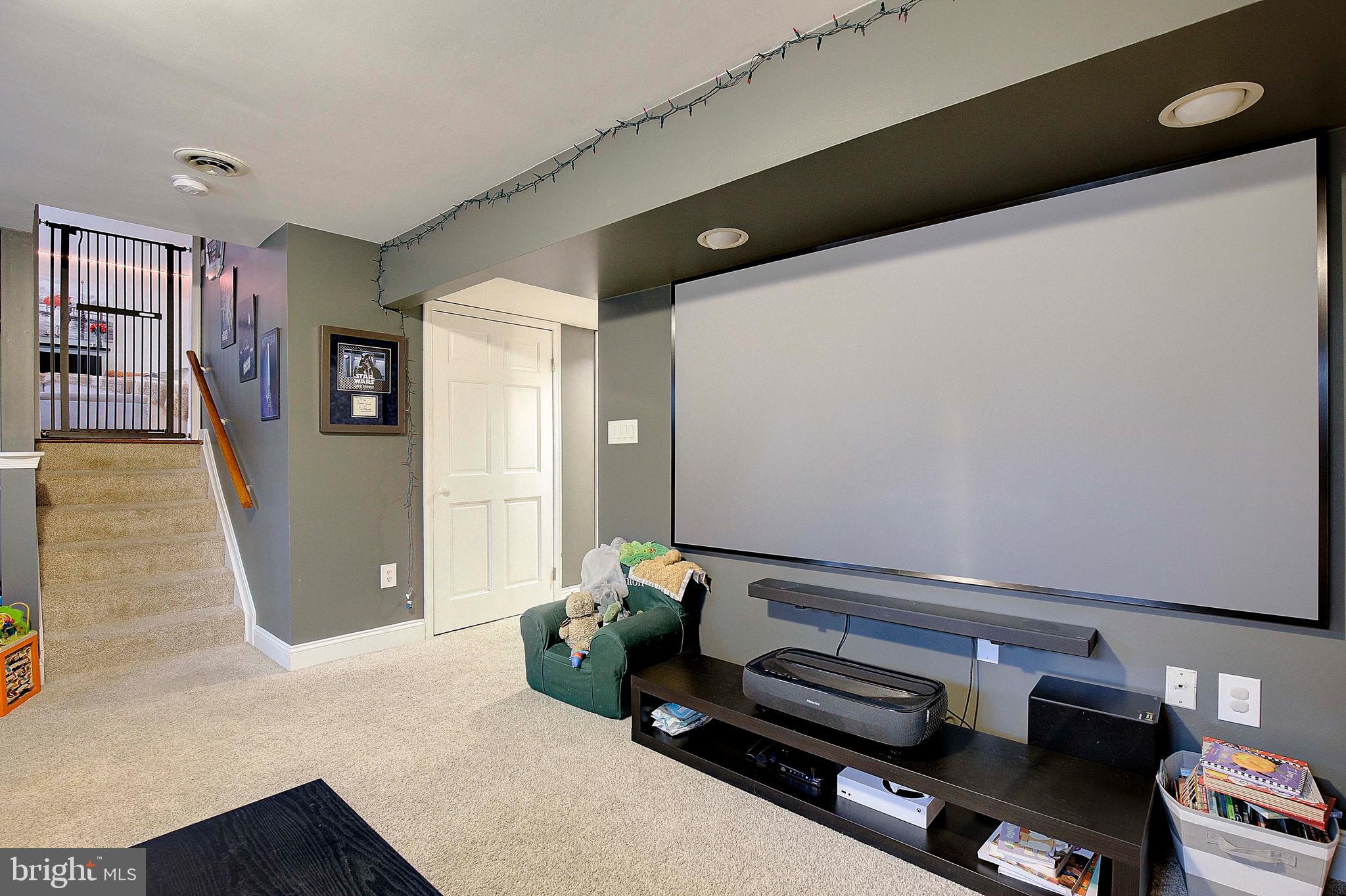 FRANKLIN MANOR - Residential