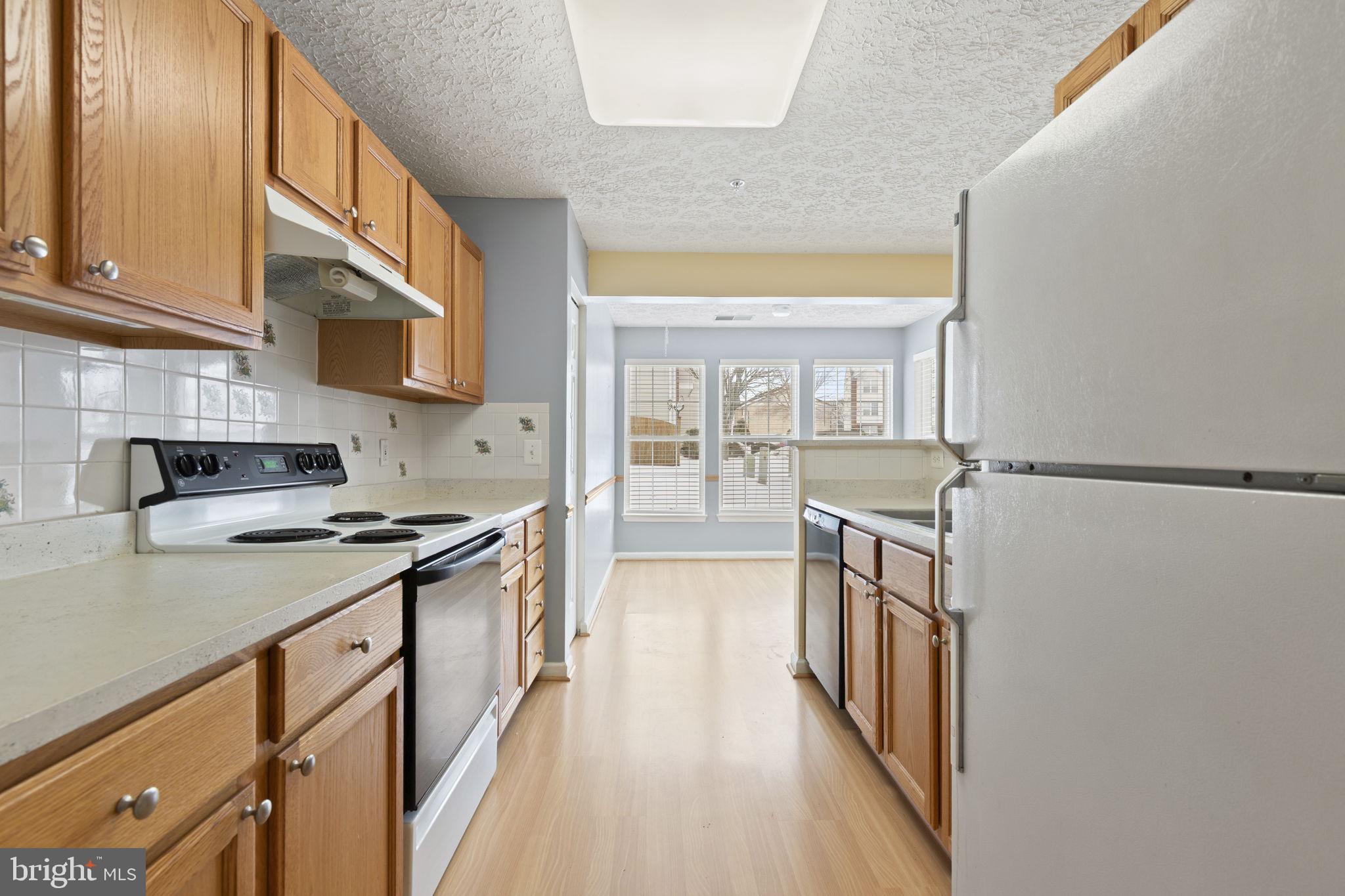 BRIGHT OAKS - Residential