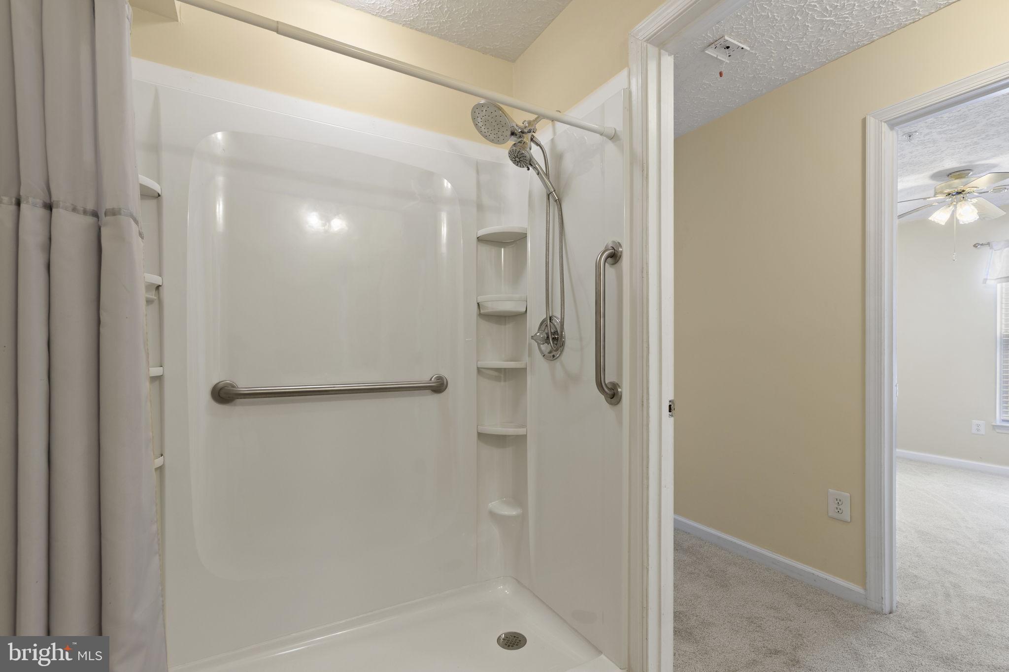 BRIGHT OAKS - Residential