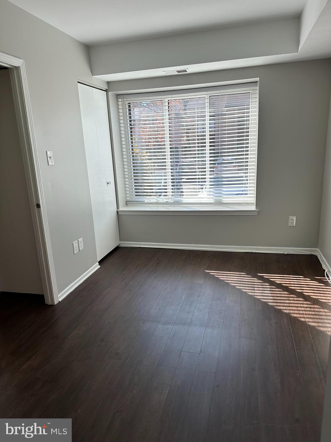 STONY BROOK - Residential Lease