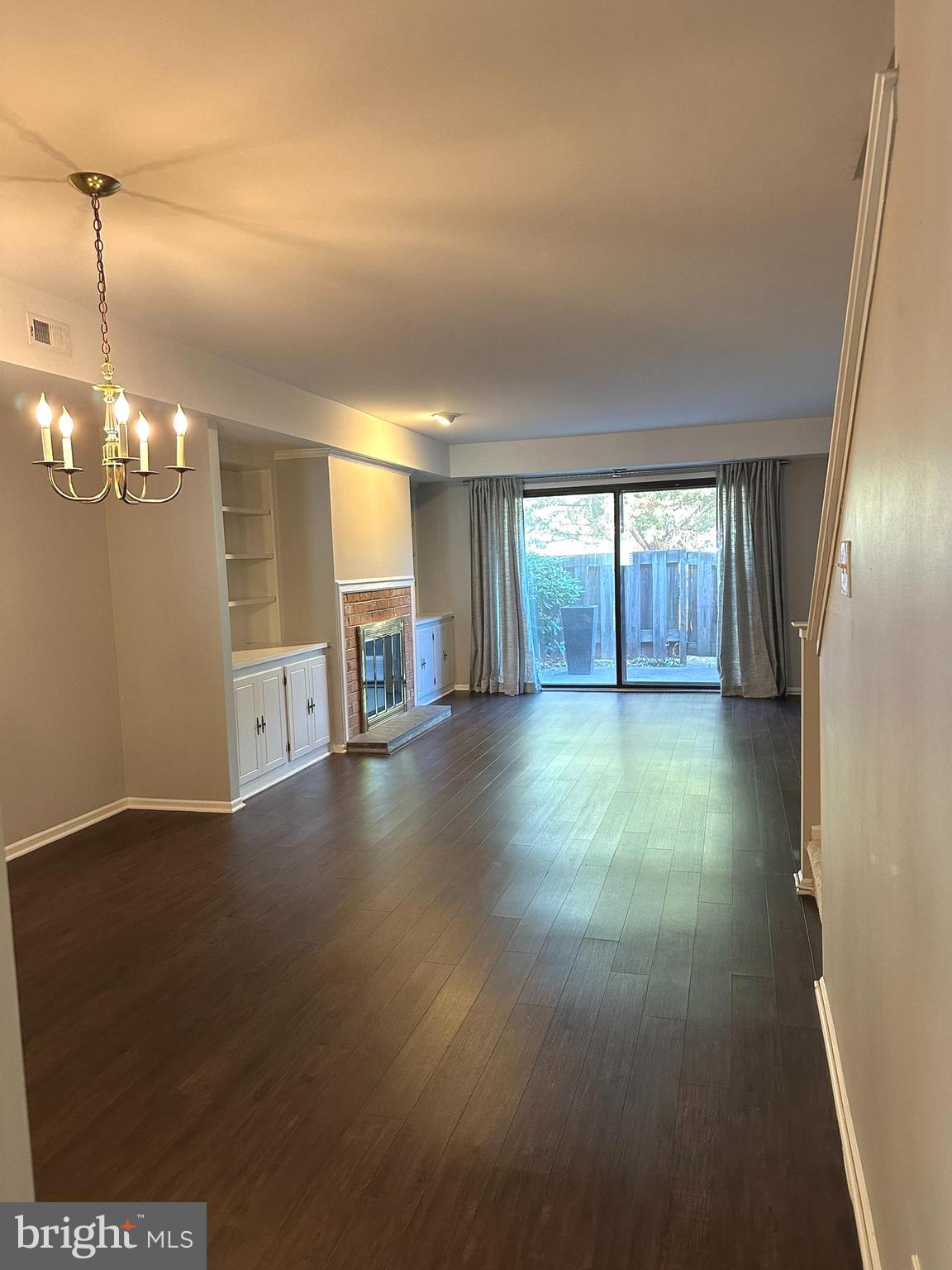 STONY BROOK - Residential Lease