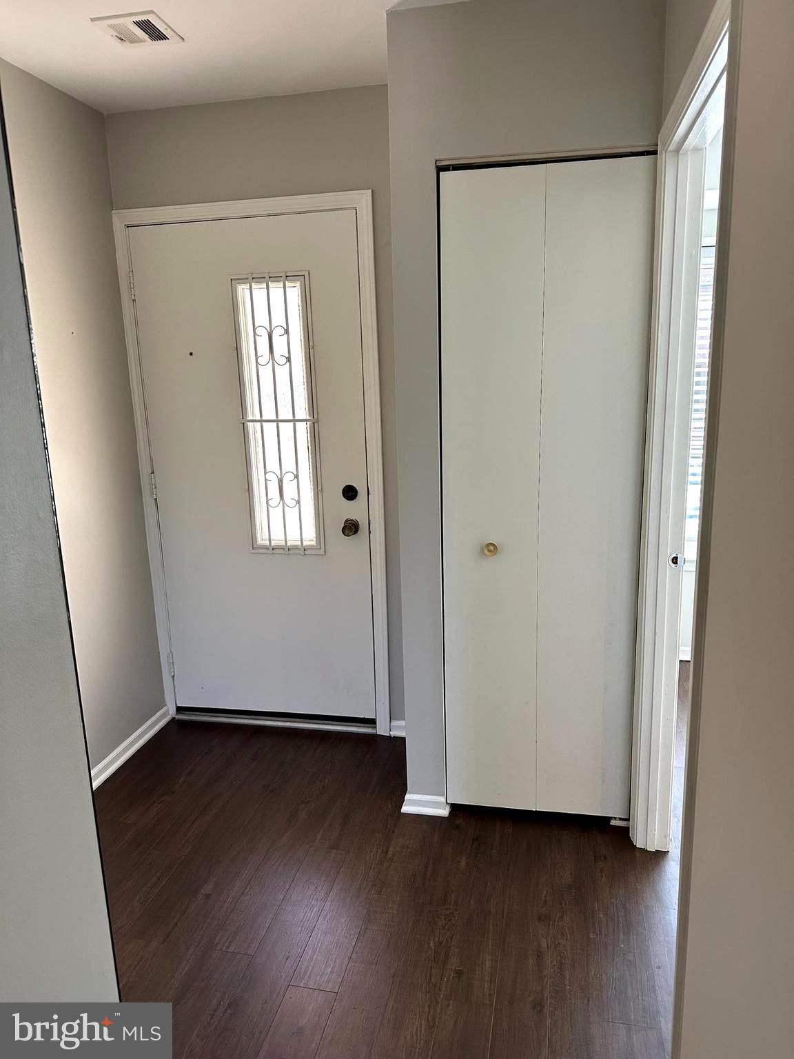 STONY BROOK - Residential Lease