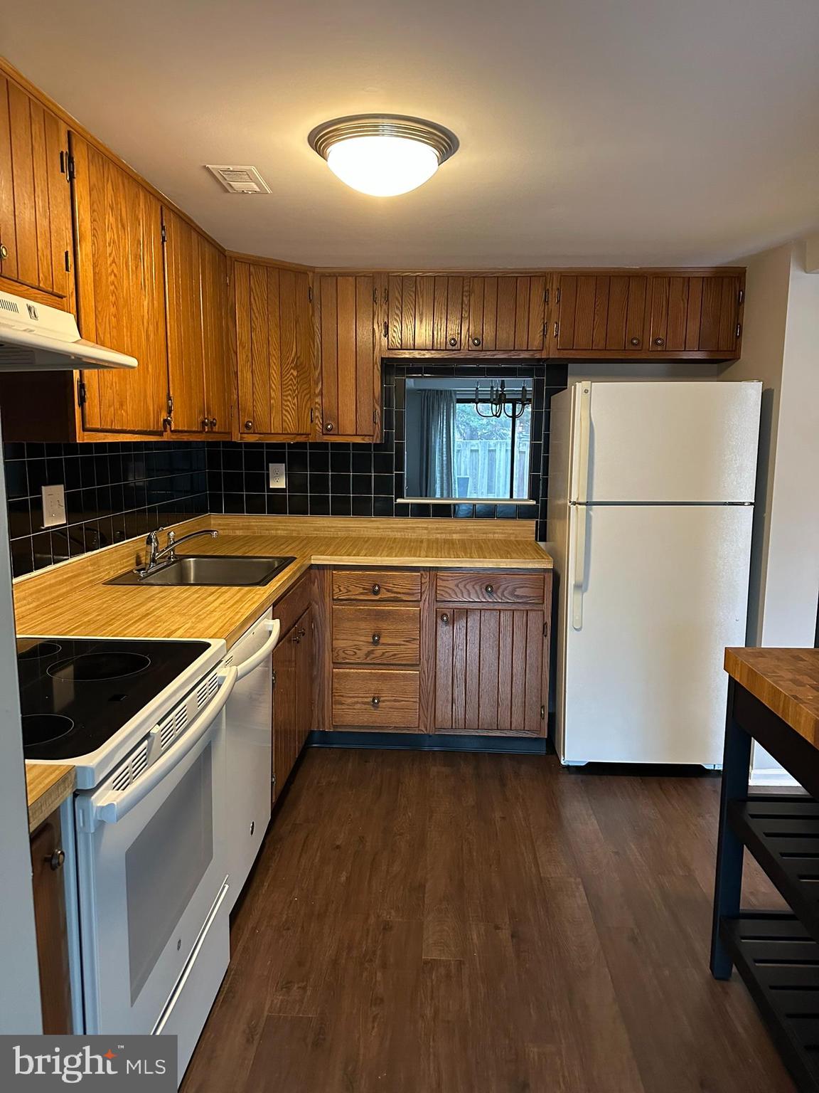 STONY BROOK - Residential Lease