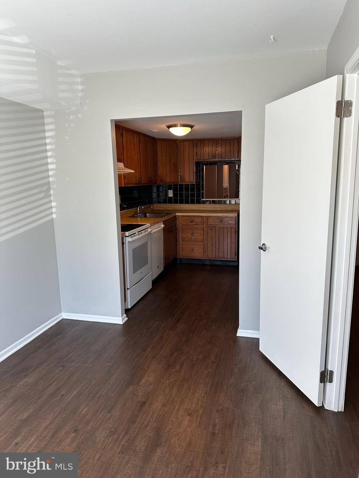 STONY BROOK - Residential Lease