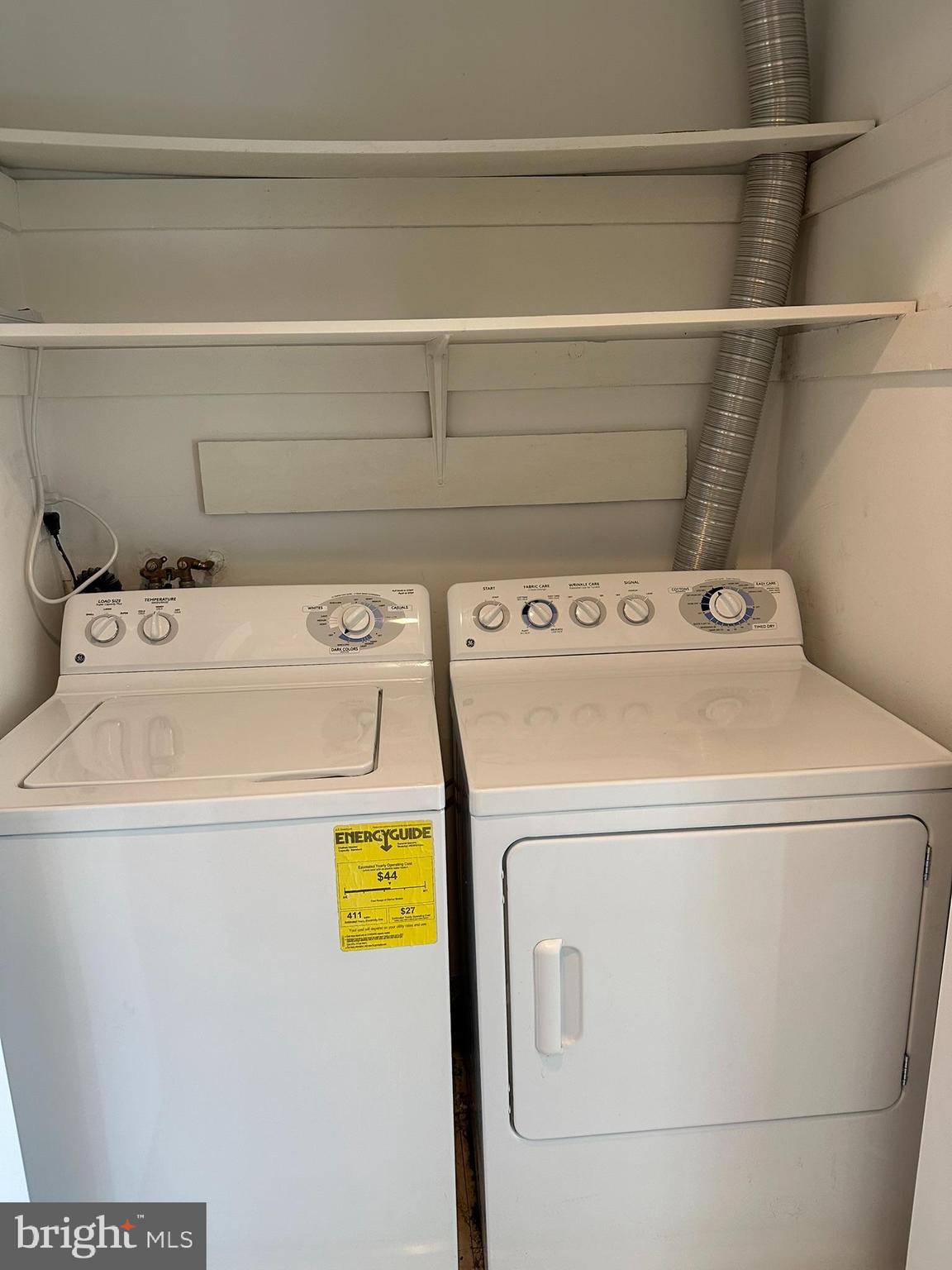 STONY BROOK - Residential Lease