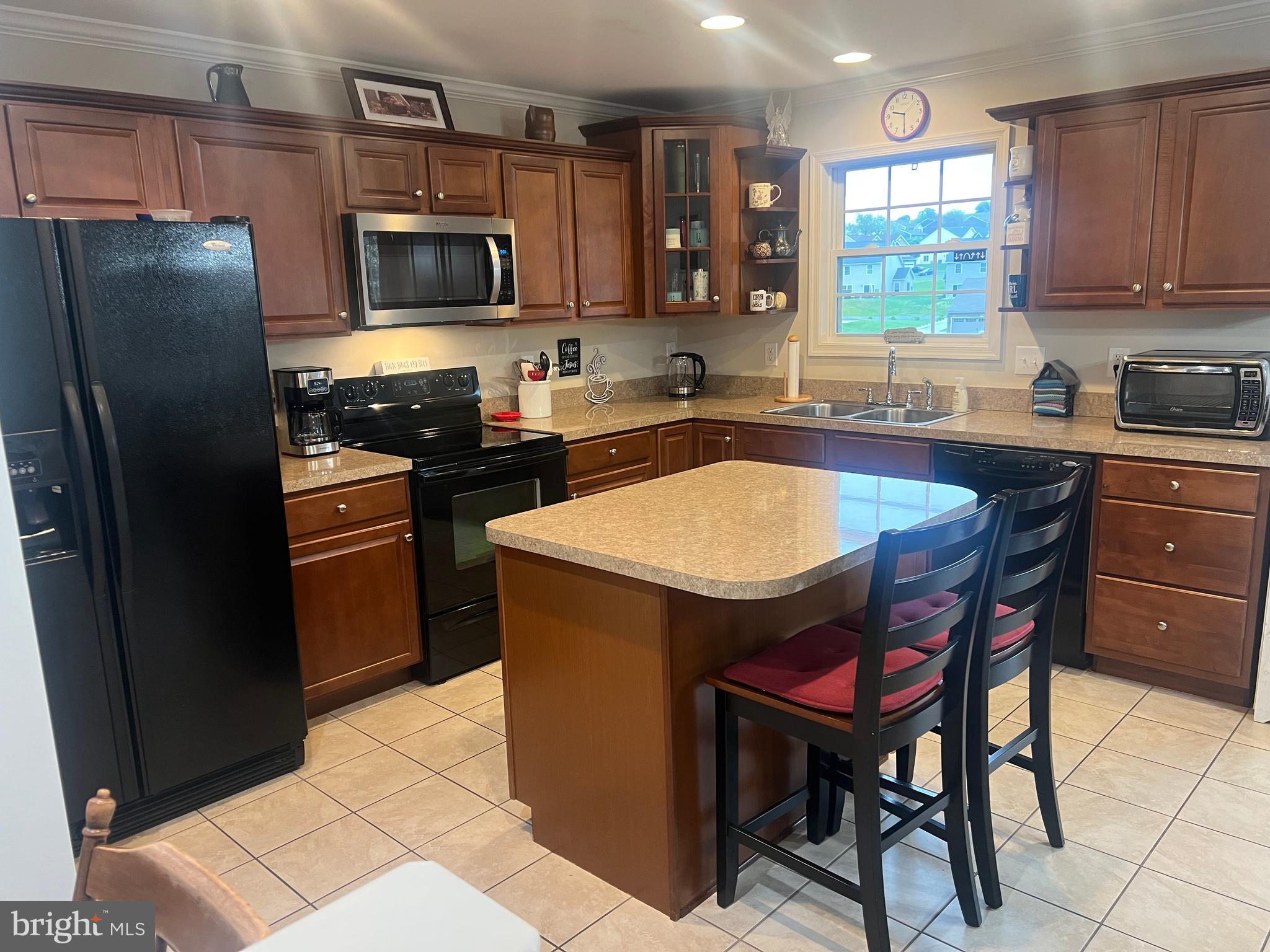 FARMSPRING ESTATES - Residential