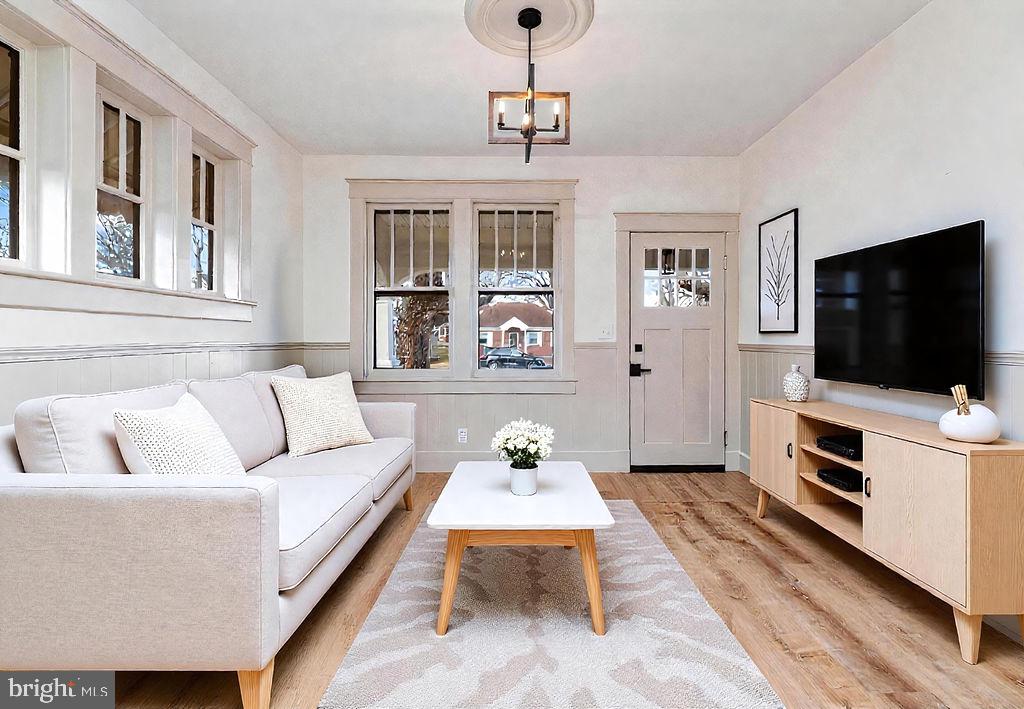 WAYNESBORO - Residential