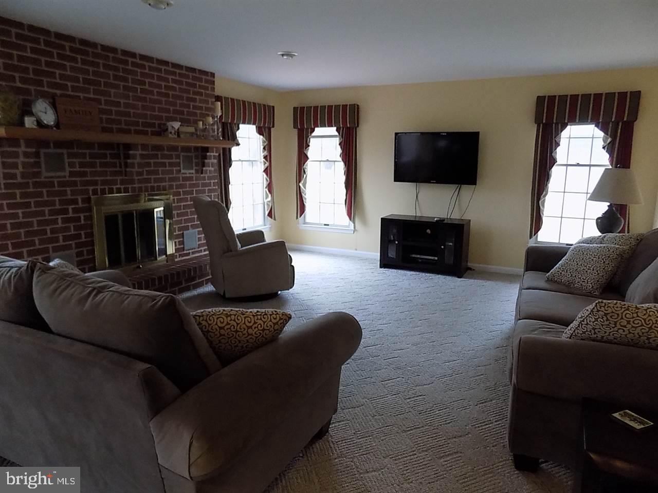 SPRINGWOOD GOLF COURSE - Residential