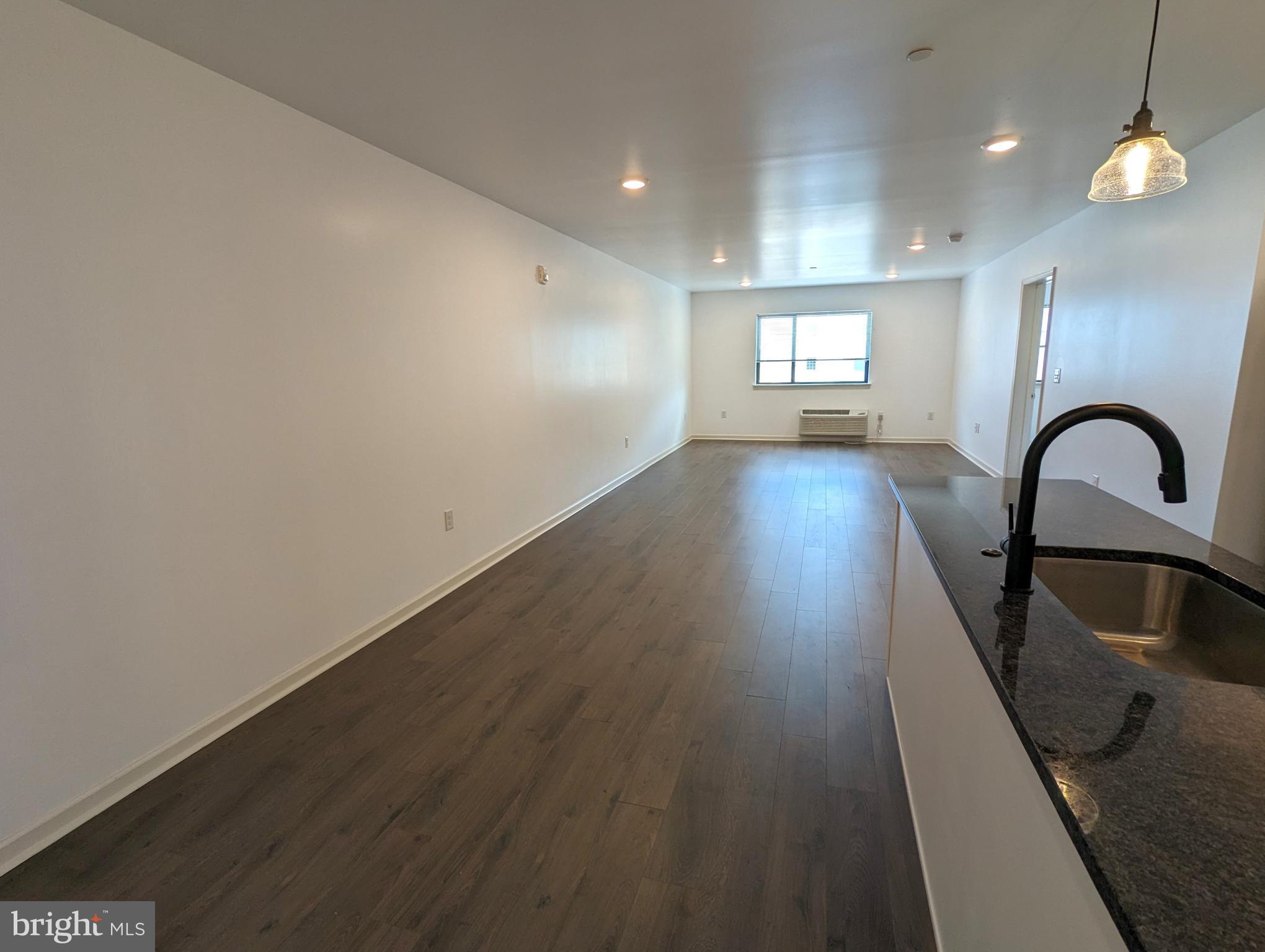 ROXBOROUGH - Residential Lease