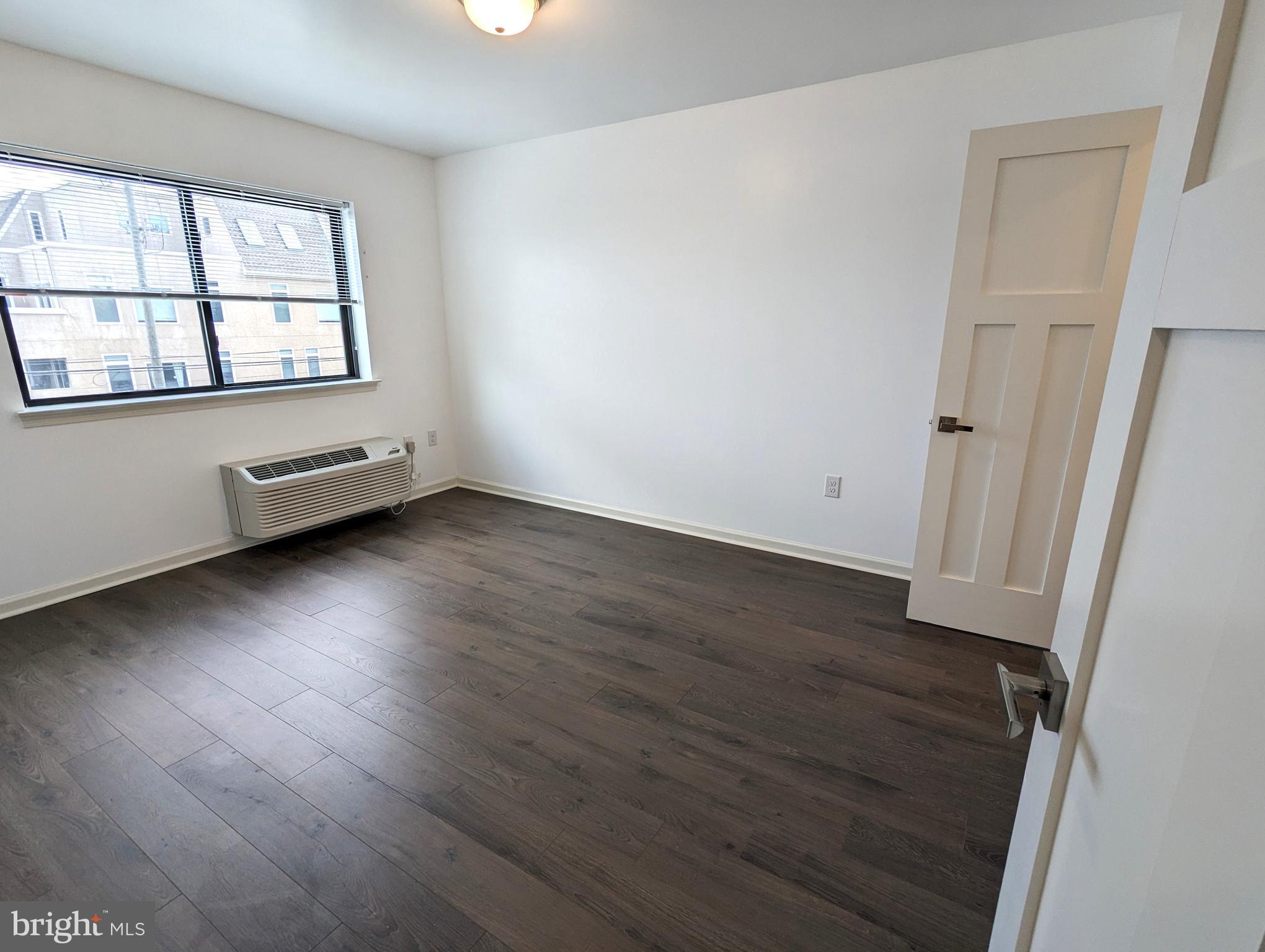 ROXBOROUGH - Residential Lease