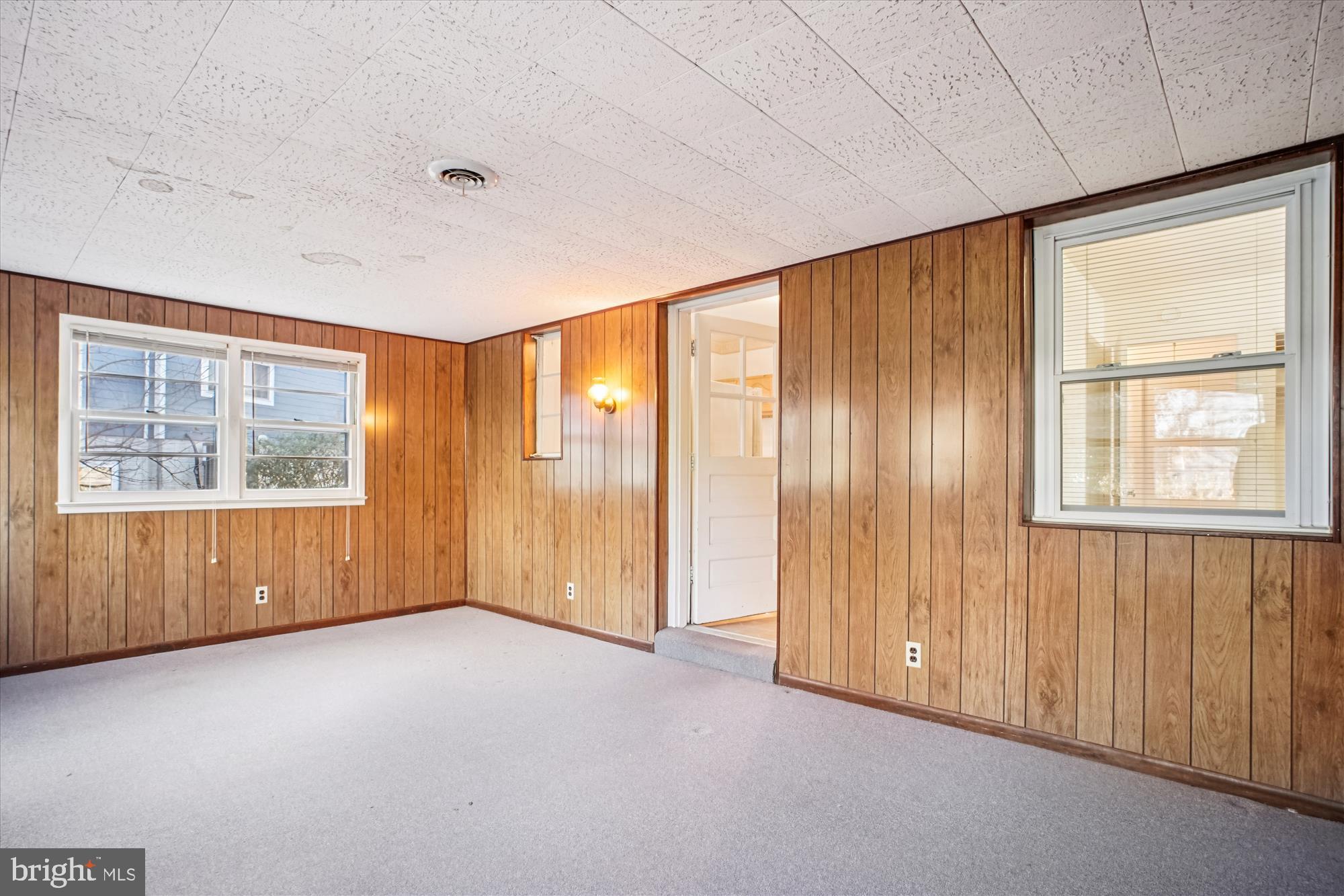 PIMMIT VIEW - Residential