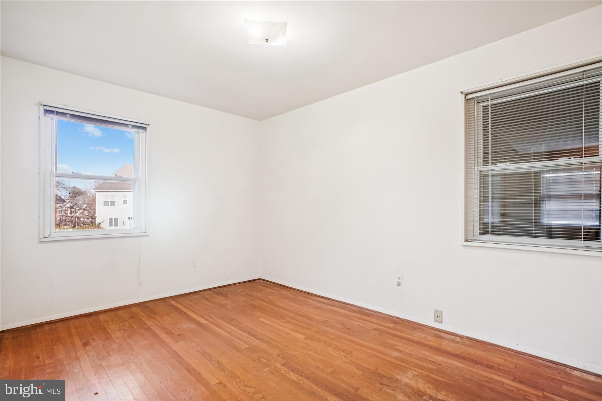 PIMMIT VIEW - Residential