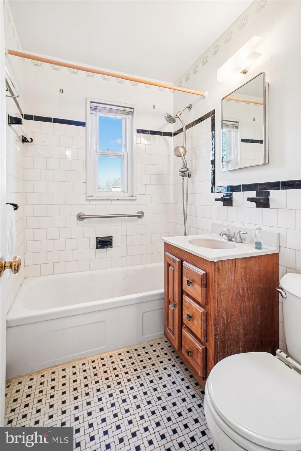 PIMMIT VIEW - Residential