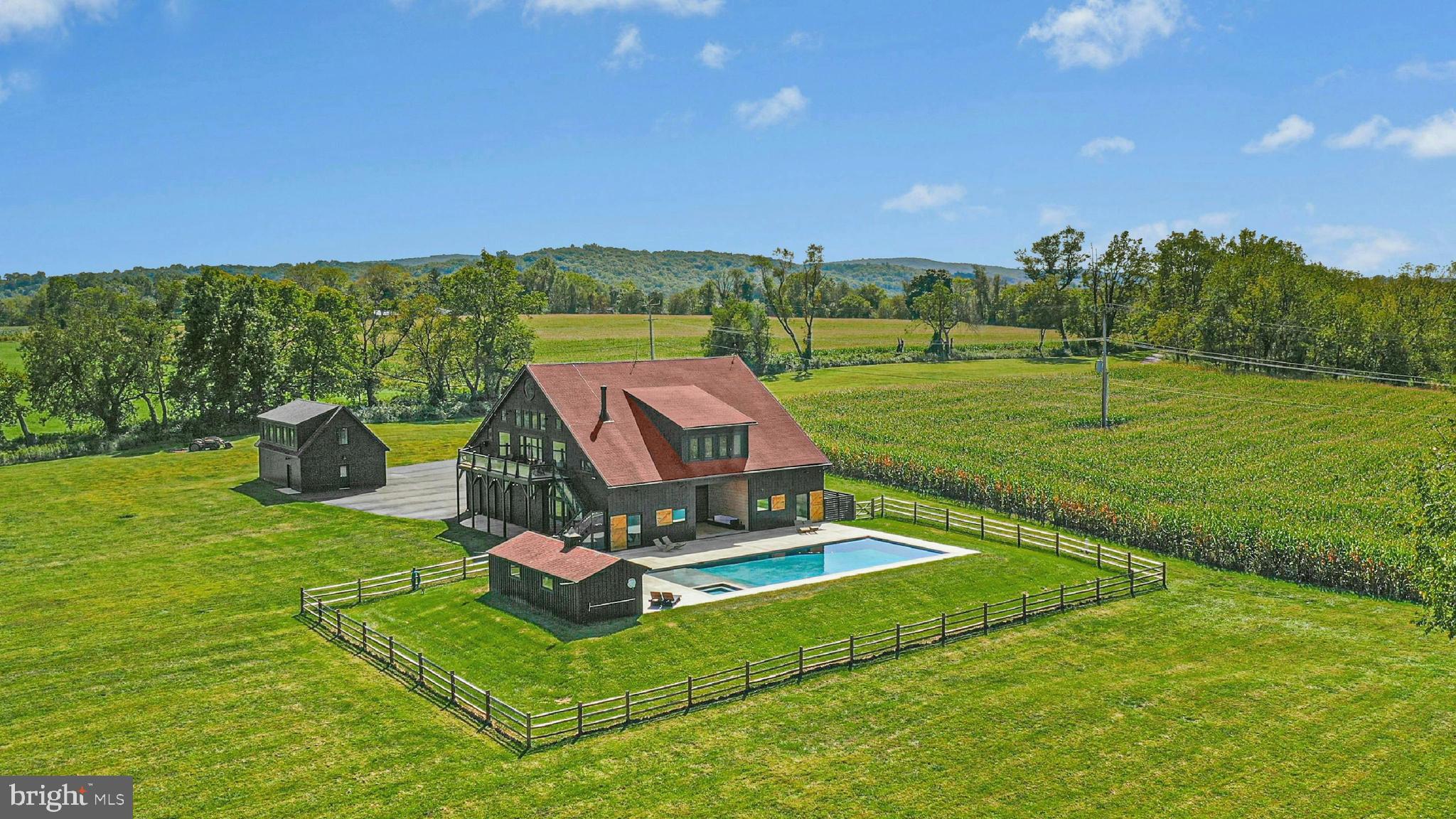 820 SPRING HILL ROAD