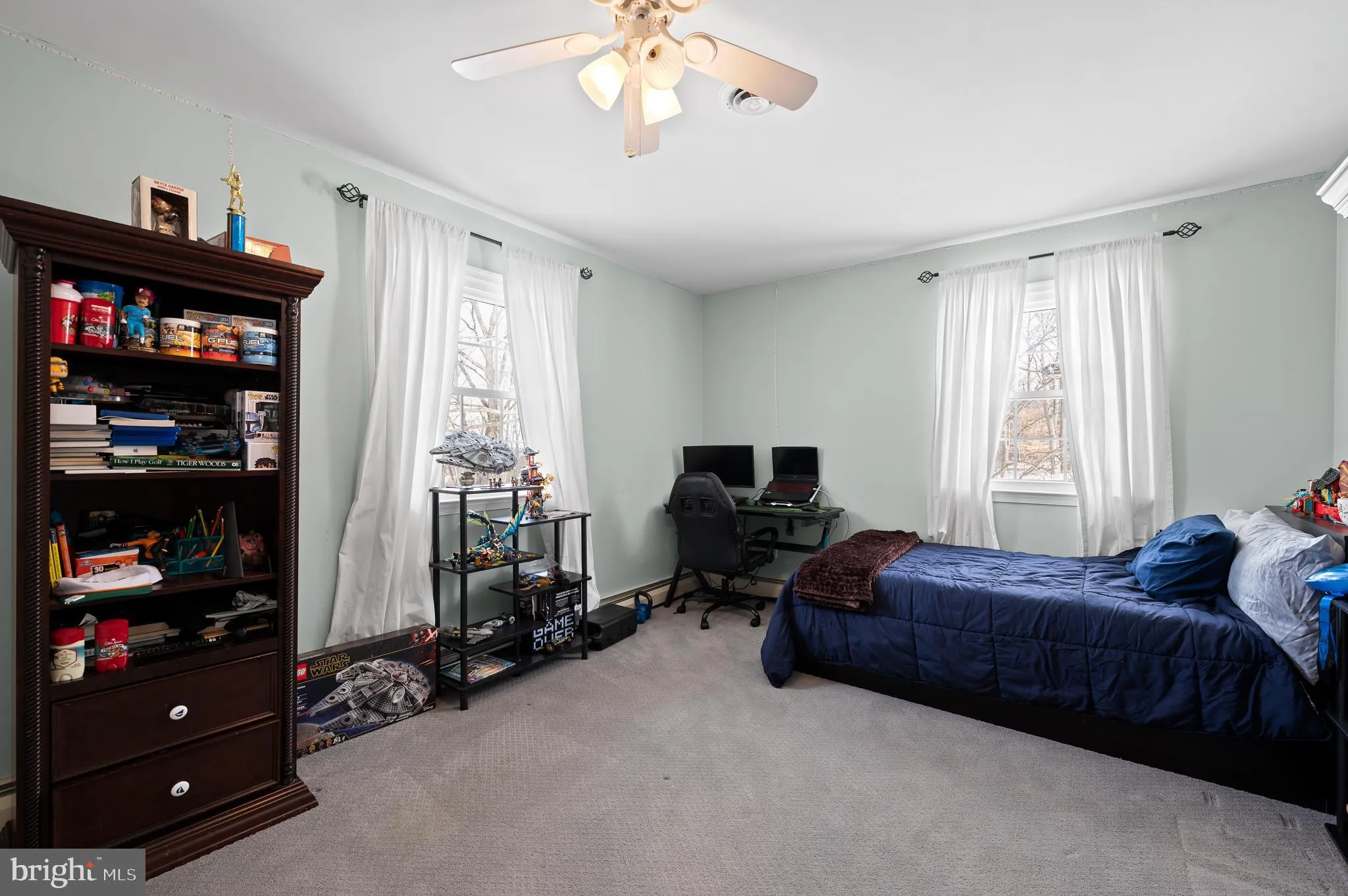 Exton, Pennsylvania 19341, United States, 5 Bedrooms Bedrooms, ,4 BathroomsBathrooms,Residential,Contingent,215571