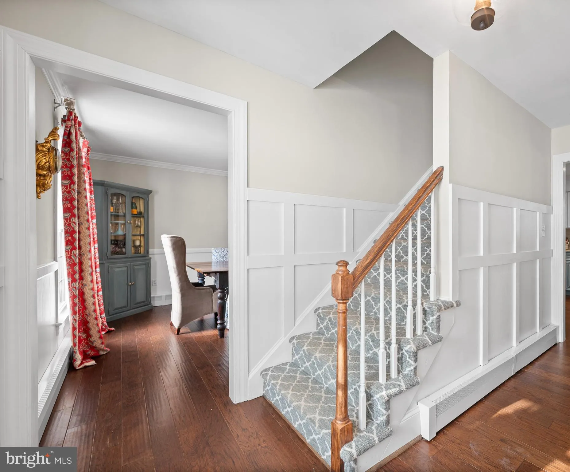 Exton, Pennsylvania 19341, United States, 5 Bedrooms Bedrooms, ,4 BathroomsBathrooms,Residential,Contingent,215571