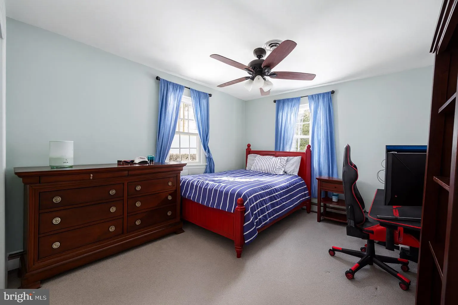 Exton, Pennsylvania 19341, United States, 5 Bedrooms Bedrooms, ,4 BathroomsBathrooms,Residential,Contingent,215571