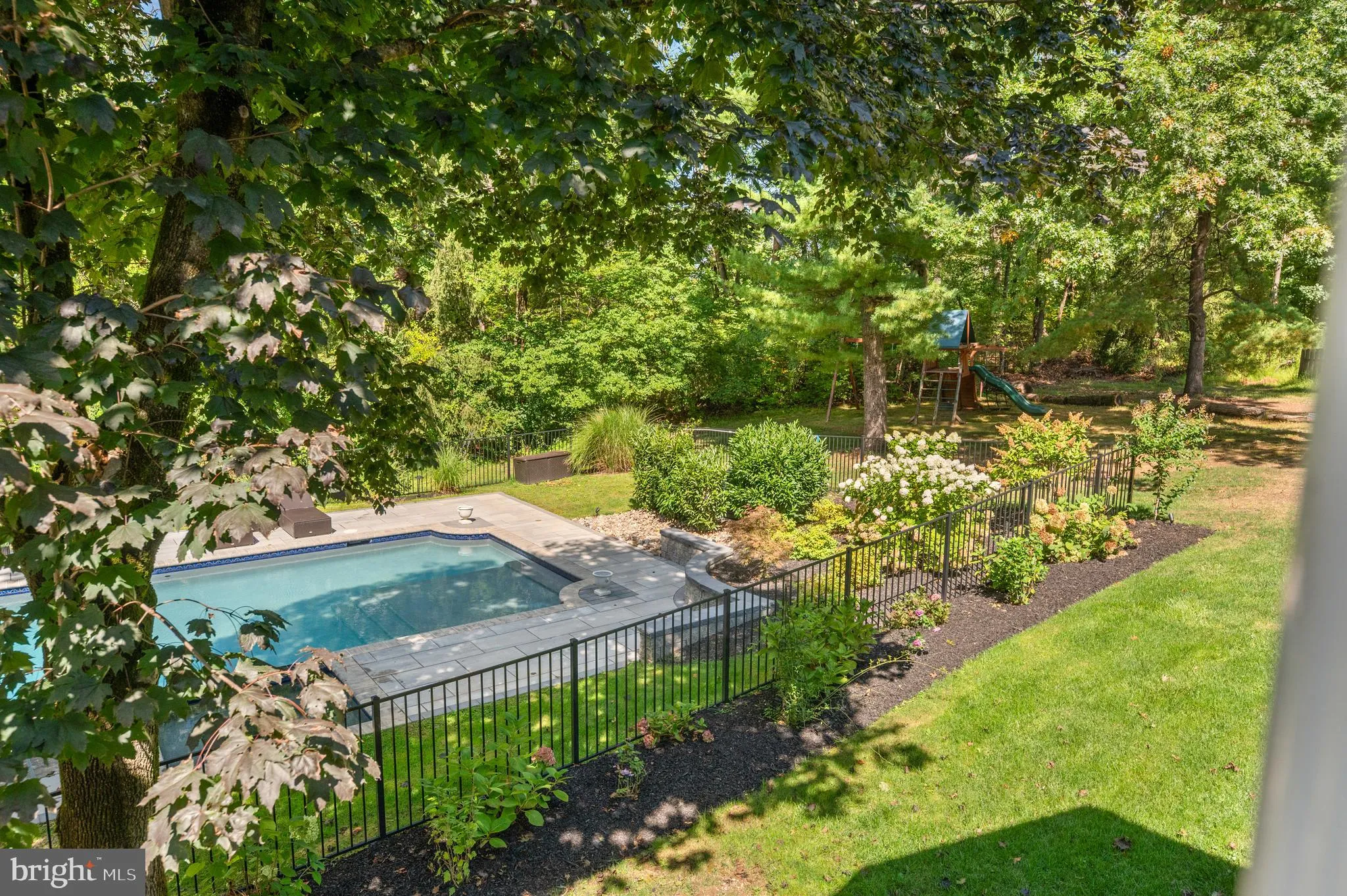 Exton, Pennsylvania 19341, United States, 5 Bedrooms Bedrooms, ,4 BathroomsBathrooms,Residential,Contingent,215571