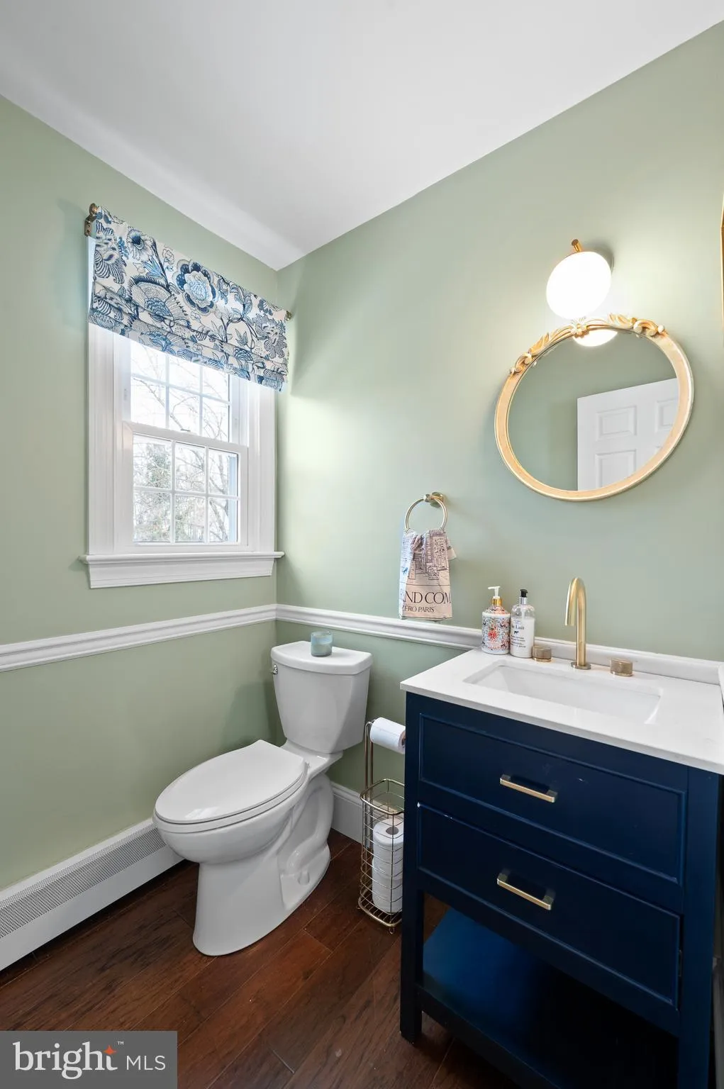 Exton, Pennsylvania 19341, United States, 5 Bedrooms Bedrooms, ,4 BathroomsBathrooms,Residential,Contingent,215571