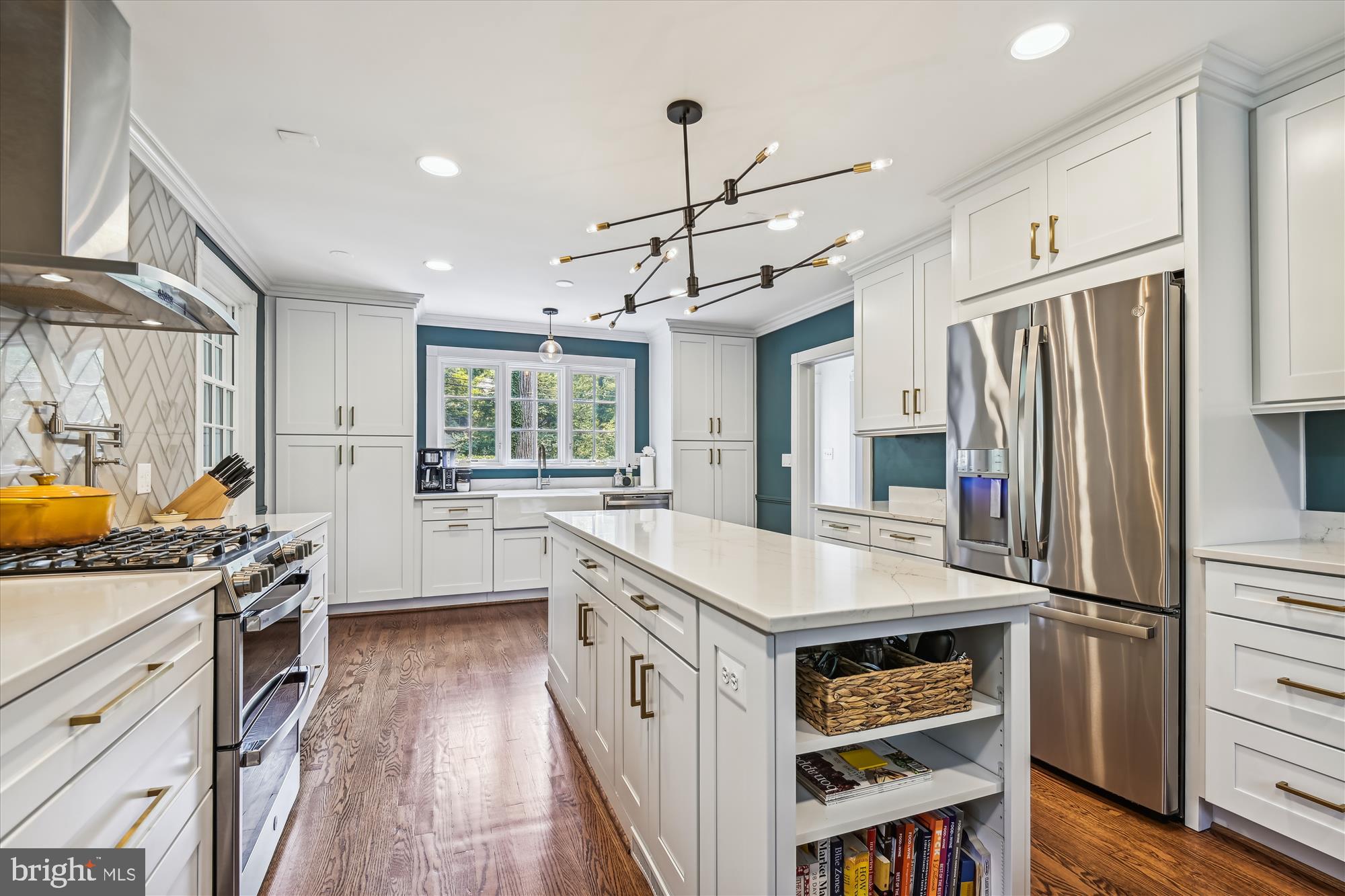 HOMELAND HISTORIC DISTRICT - Residential