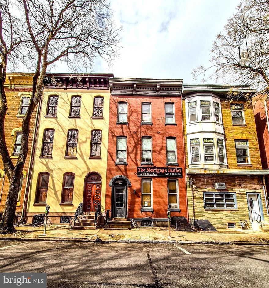 Excellent opportunity to acquire a cash-flowing multifamily property in a central city location. The sale includes a four-unit residential building at 220 N. 6th St with a rear parking lot, creating an additional income stream with future expansion potential.
The residential building features a desirable unit mix with strong in-place rents:
Unit #1: 2 Bedrooms – $900/month
Unit #2: 3 Bedrooms – $1,500/month
Unit #3: 2 Bedrooms – $1,100/month
Unit #4: Studio – Projected $850/month
Landlord currently pays gas heat, water, sewer, and trash. The rear parking lot provides steady income with 15 rented spaces at $60 per space per month ($900/month), with potential to create additional parking spaces.
Ideal for investors seeking a stabilized asset with diversified income streams, immediate parking revenue, and long-term growth through leasing and expansion. Conveniently located near downtown amenities, public transportation, shopping, dining, and nearby daycare facilities, adding to tenant appeal and long-term rental demand.
Schedule your private showing today.