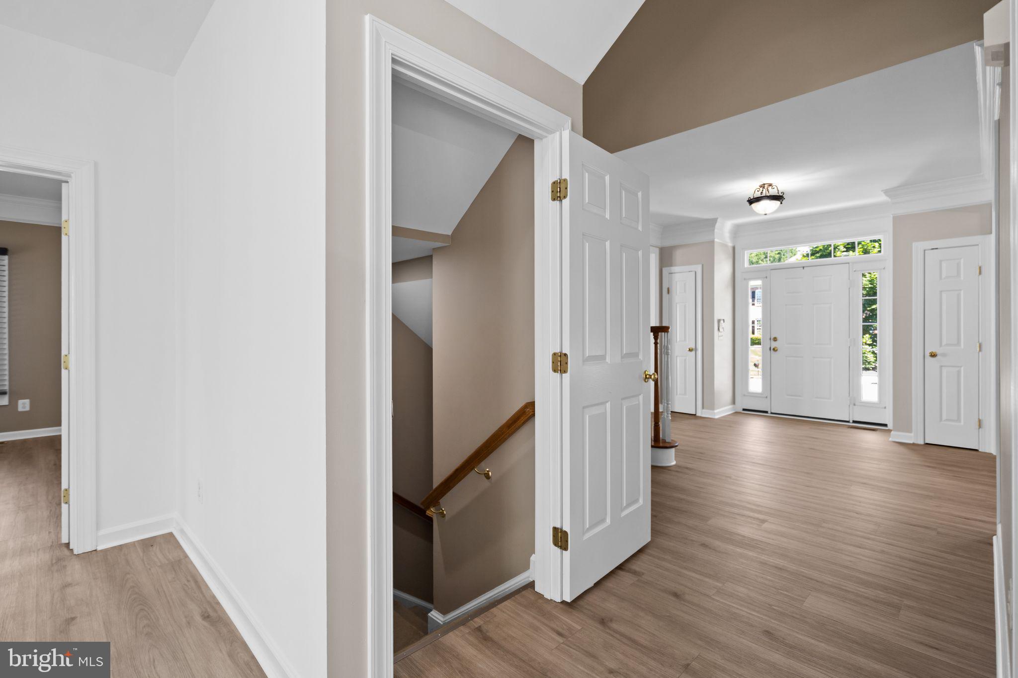 MEADOWBROOK WOODS - Residential