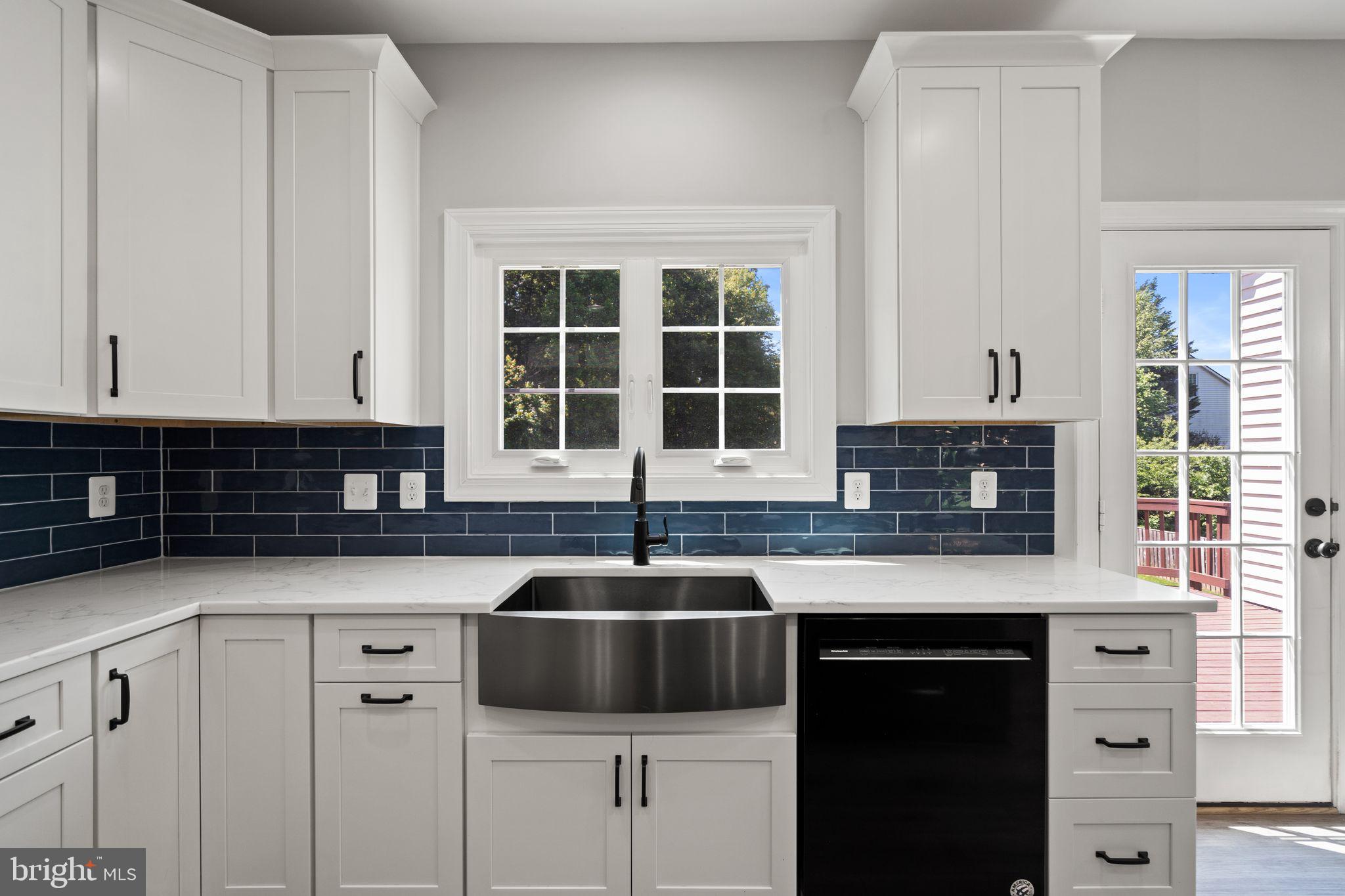 MEADOWBROOK WOODS - Residential