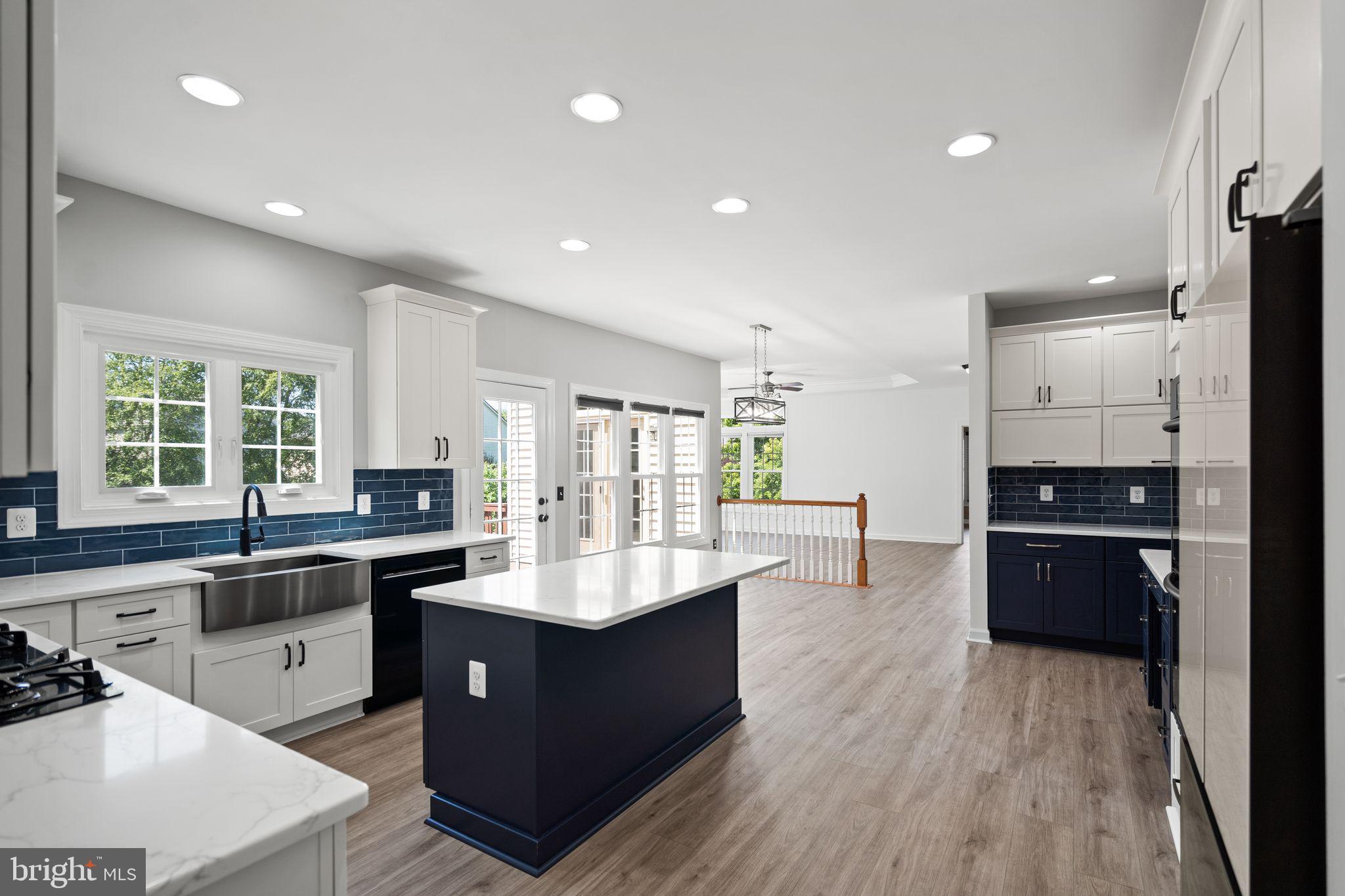 MEADOWBROOK WOODS - Residential