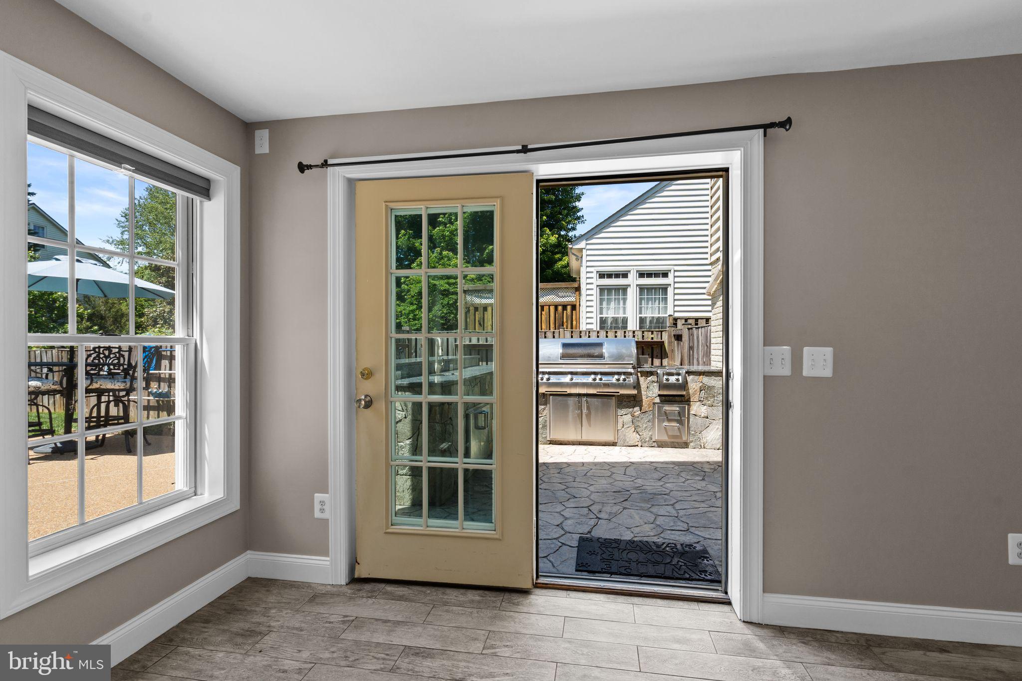 MEADOWBROOK WOODS - Residential