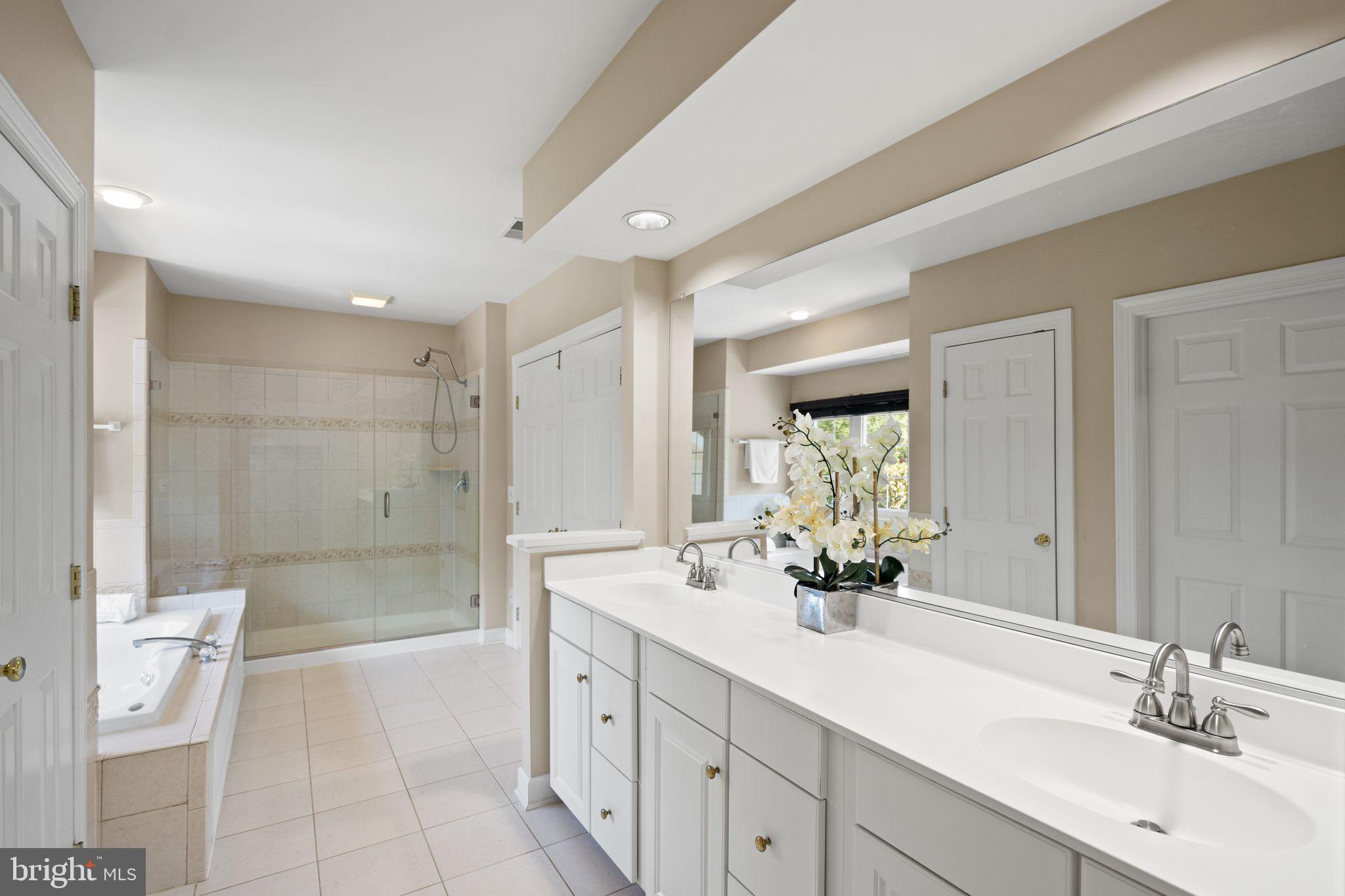 MEADOWBROOK WOODS - Residential