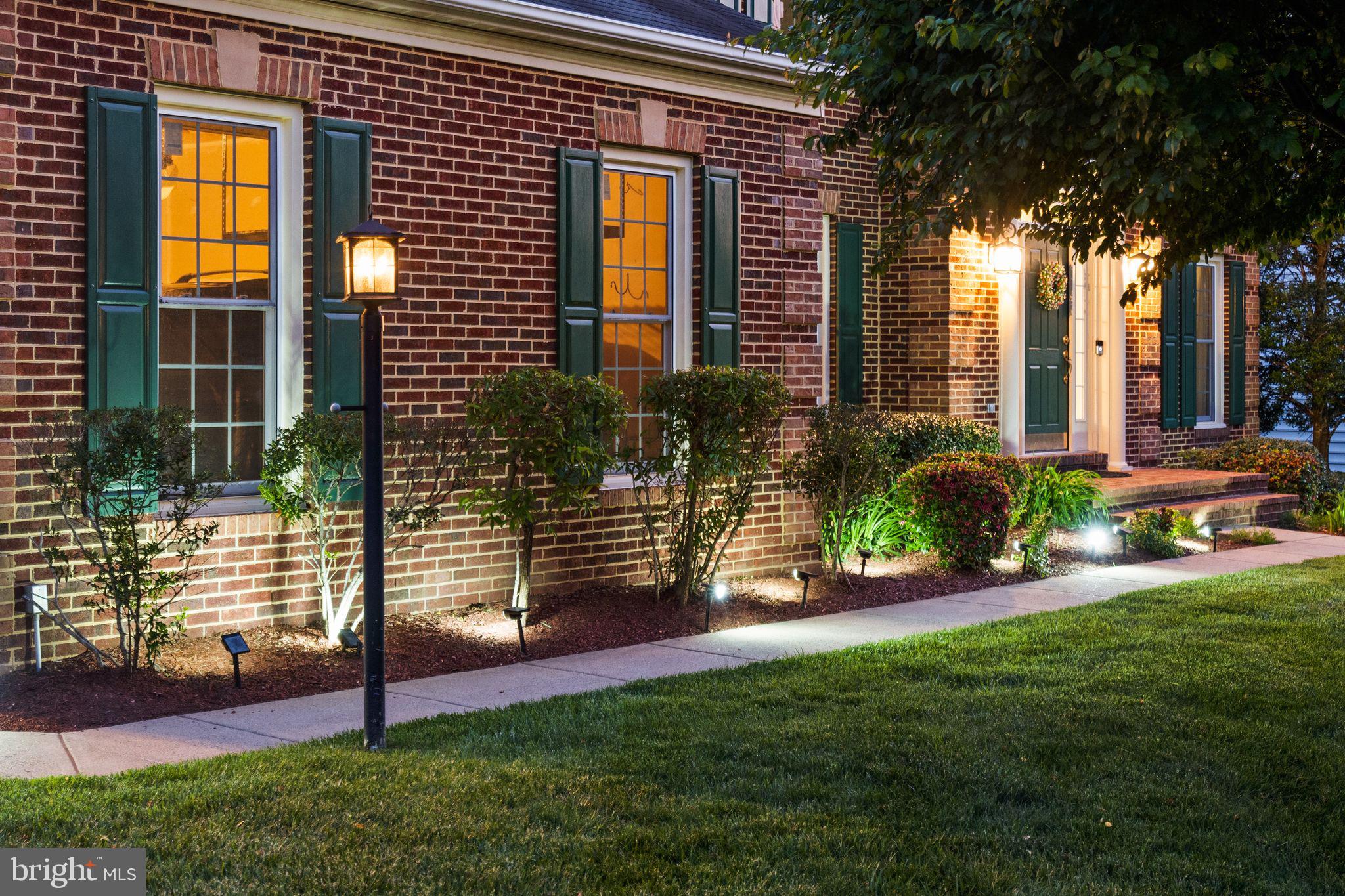 MEADOWBROOK WOODS - Residential