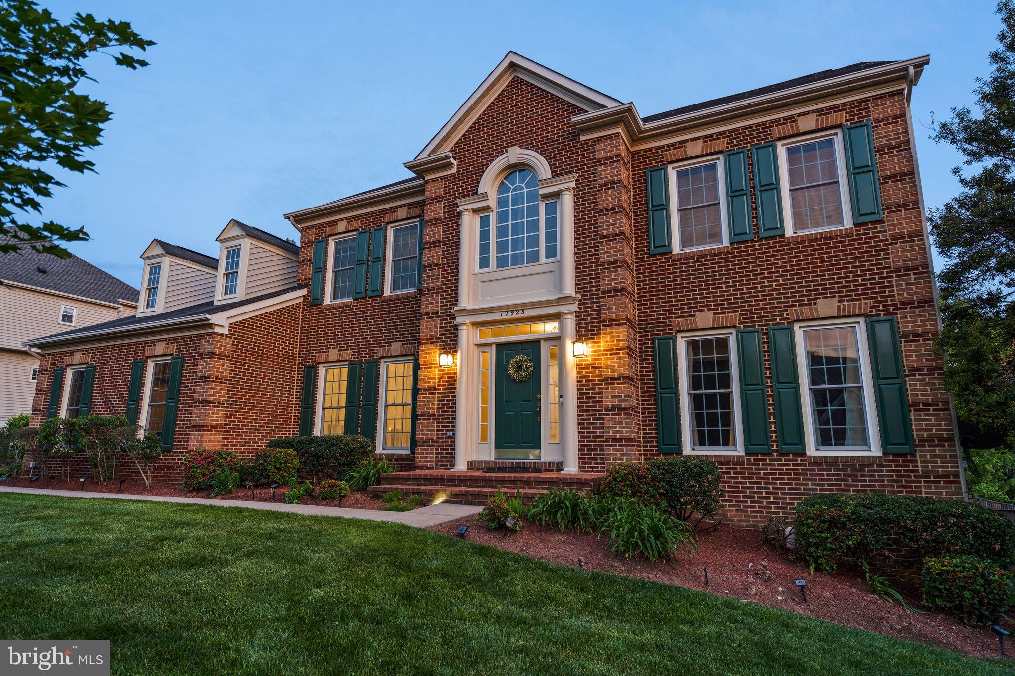 MEADOWBROOK WOODS - Residential