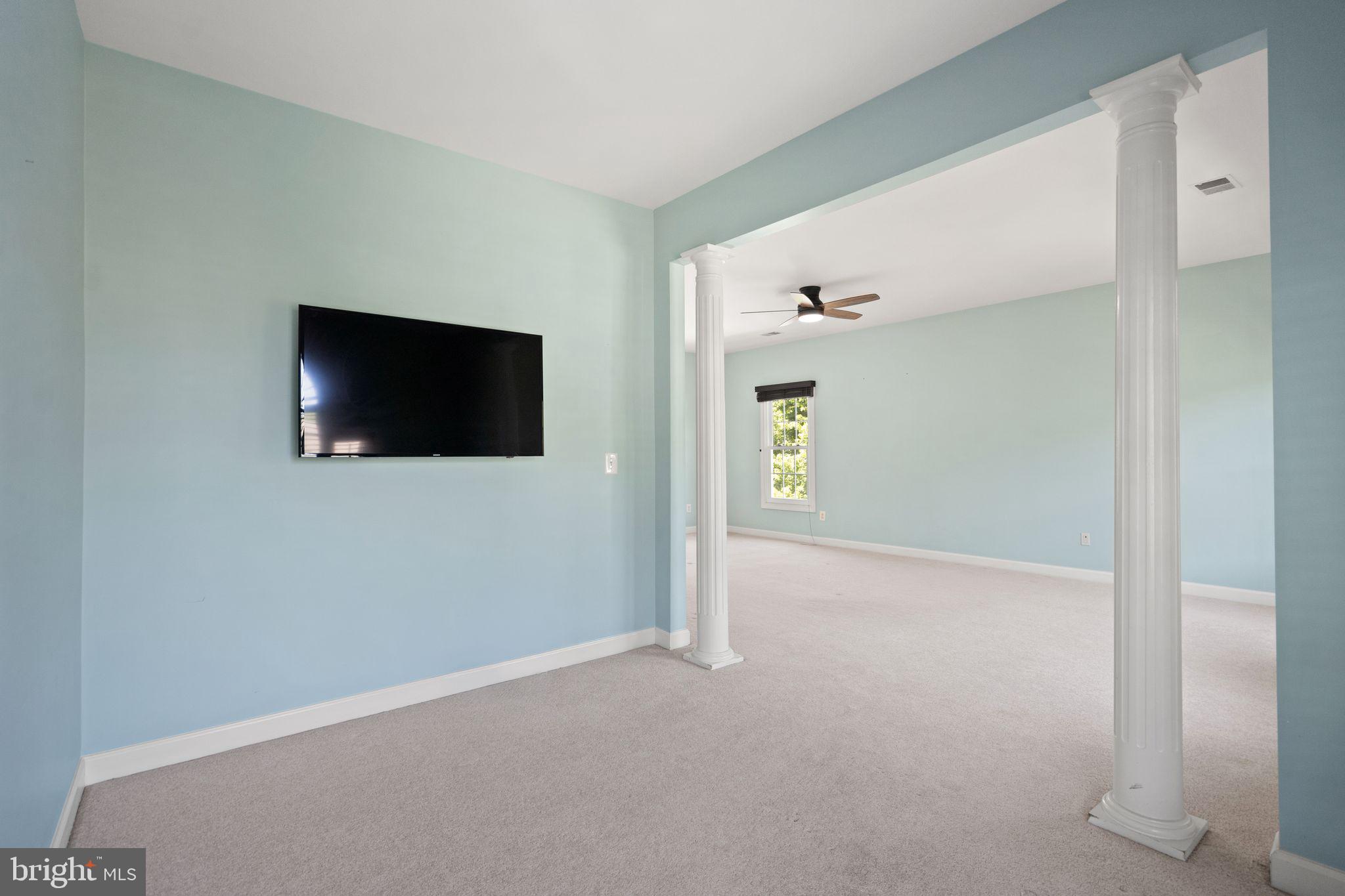MEADOWBROOK WOODS - Residential