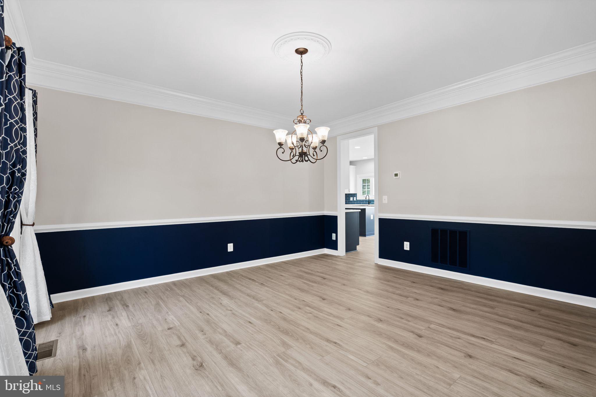 MEADOWBROOK WOODS - Residential