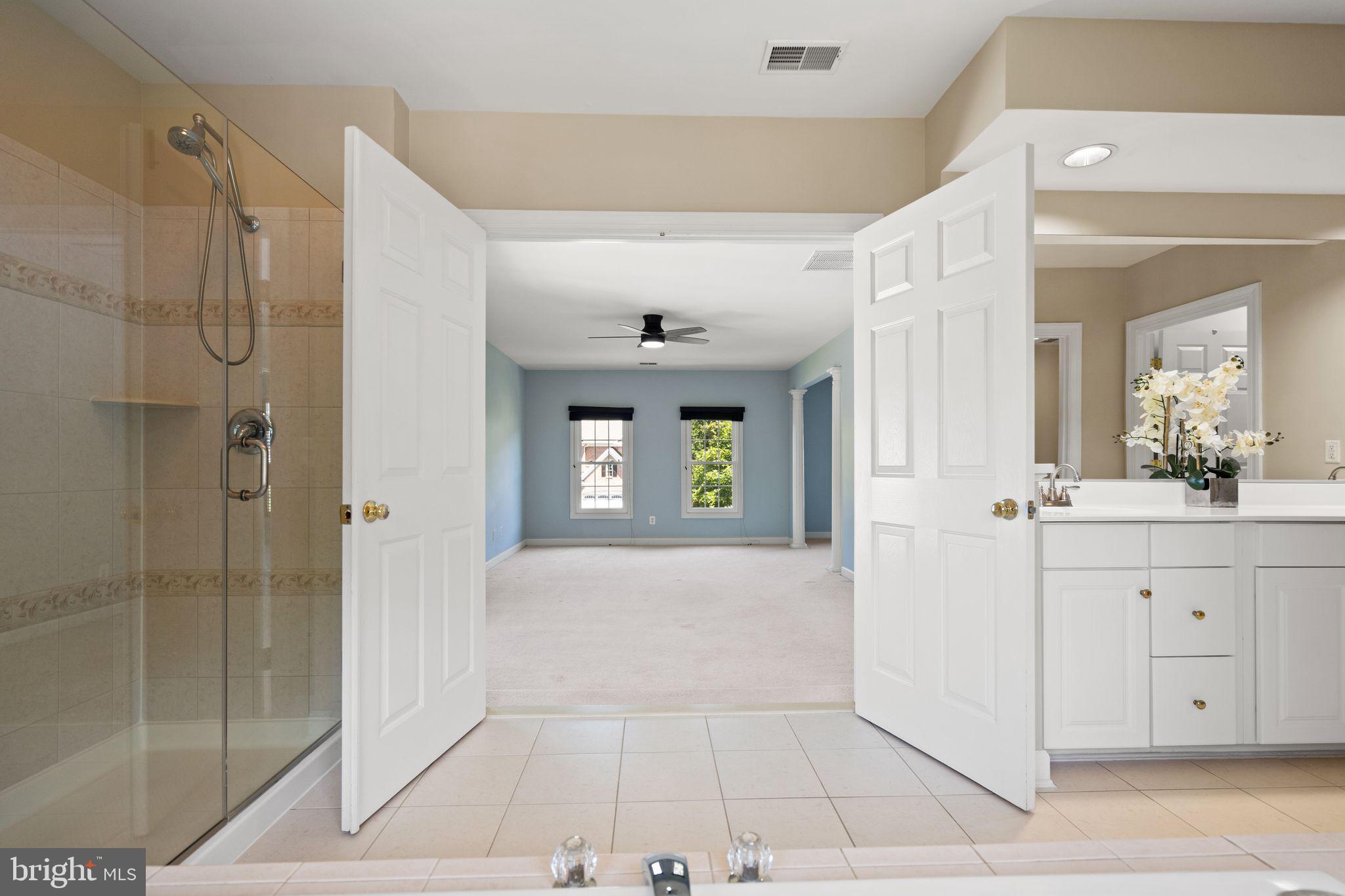MEADOWBROOK WOODS - Residential