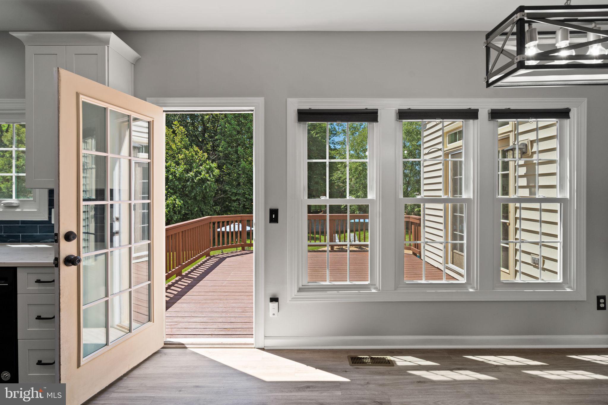 MEADOWBROOK WOODS - Residential