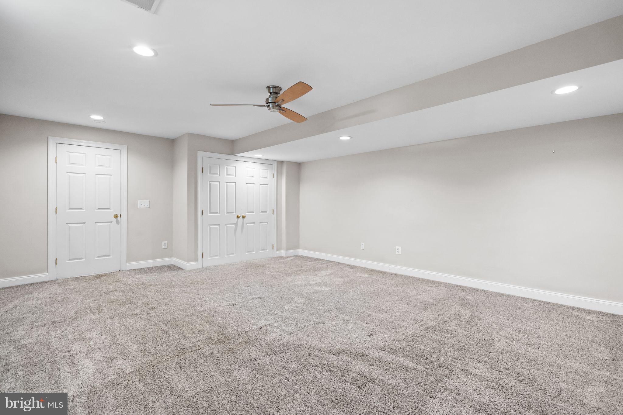 MEADOWBROOK WOODS - Residential