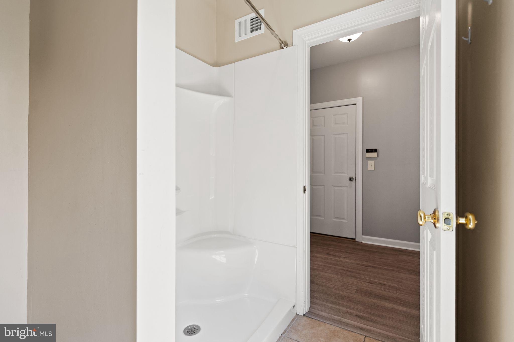 MEADOWBROOK WOODS - Residential