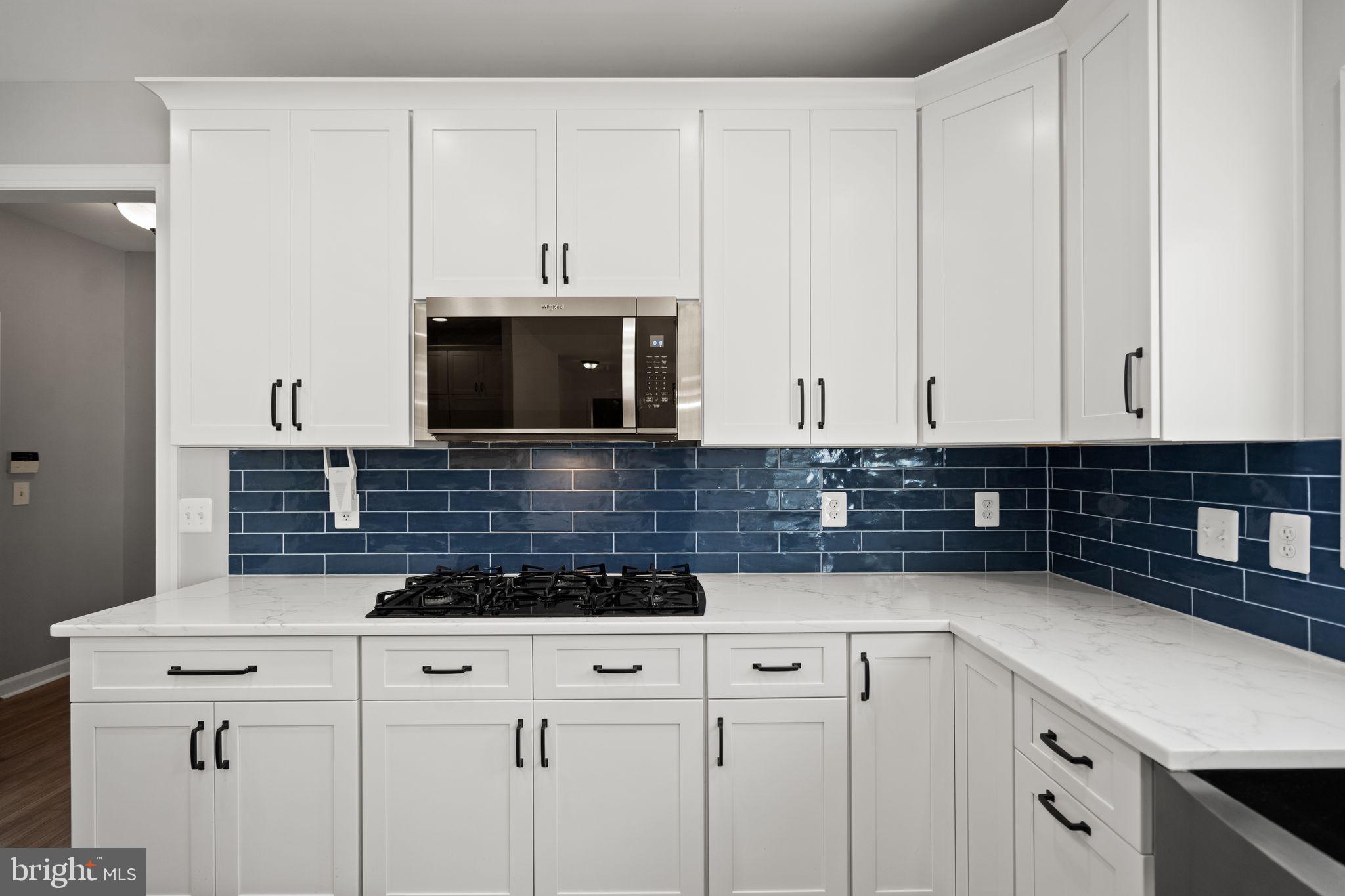 MEADOWBROOK WOODS - Residential