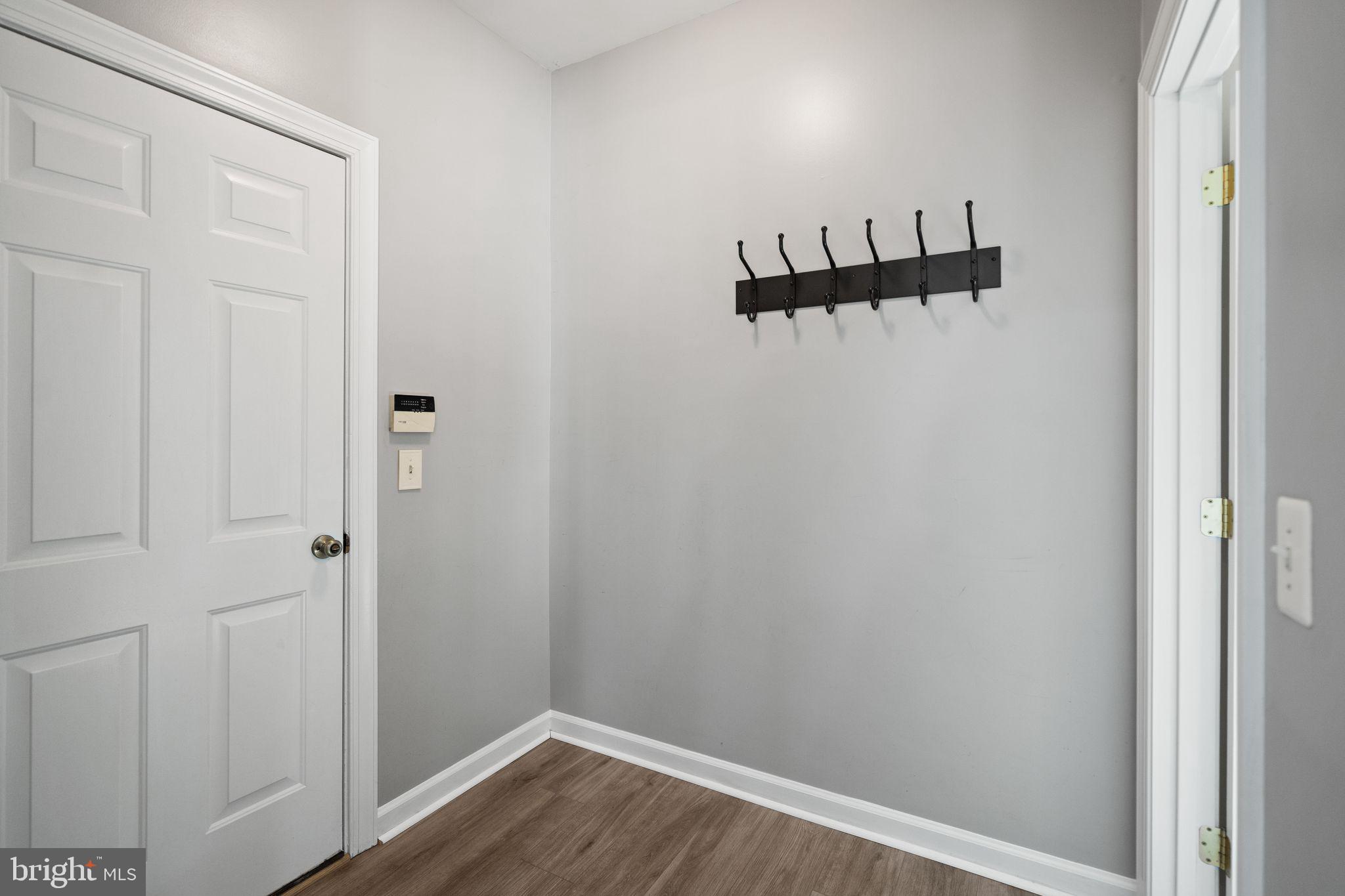 MEADOWBROOK WOODS - Residential
