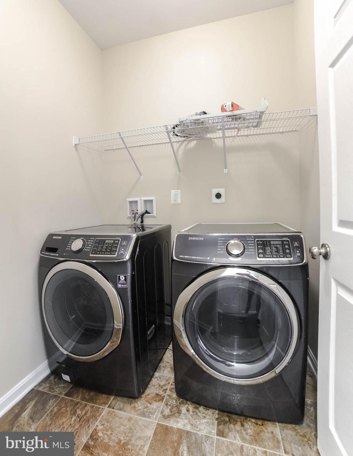 ELIZABETH HILLS PHASE 1 - Residential