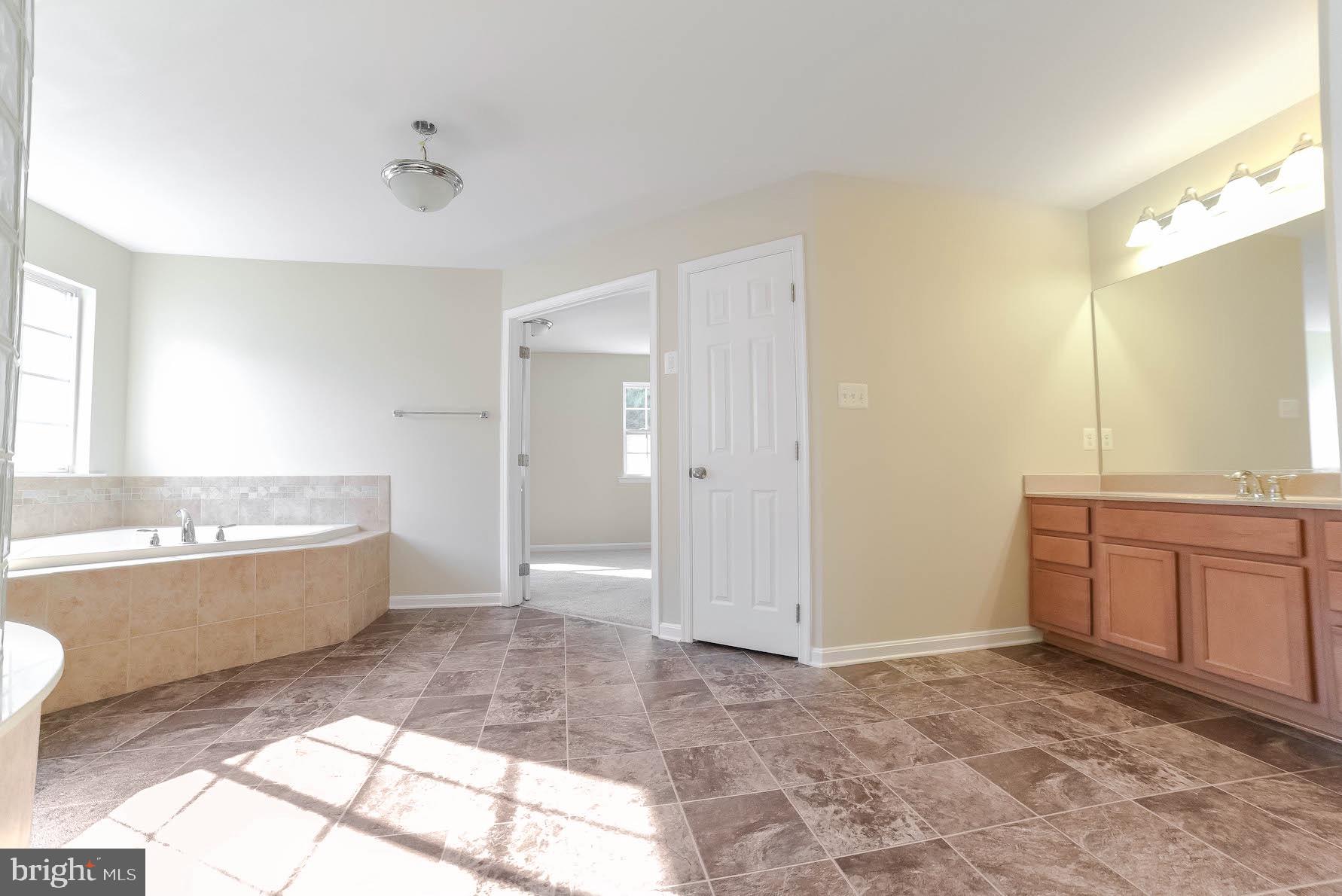 ELIZABETH HILLS PHASE 1 - Residential