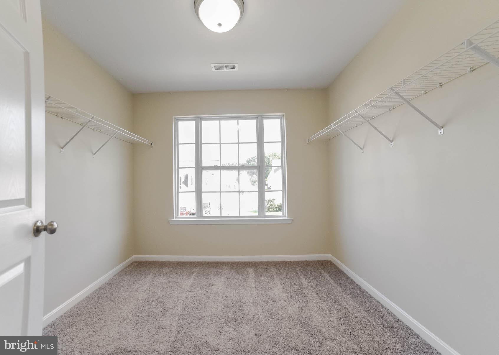 ELIZABETH HILLS PHASE 1 - Residential