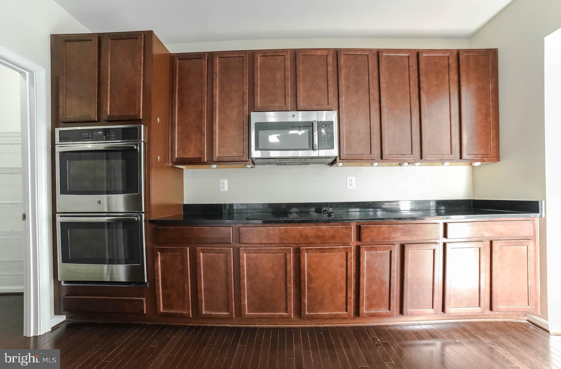 ELIZABETH HILLS PHASE 1 - Residential