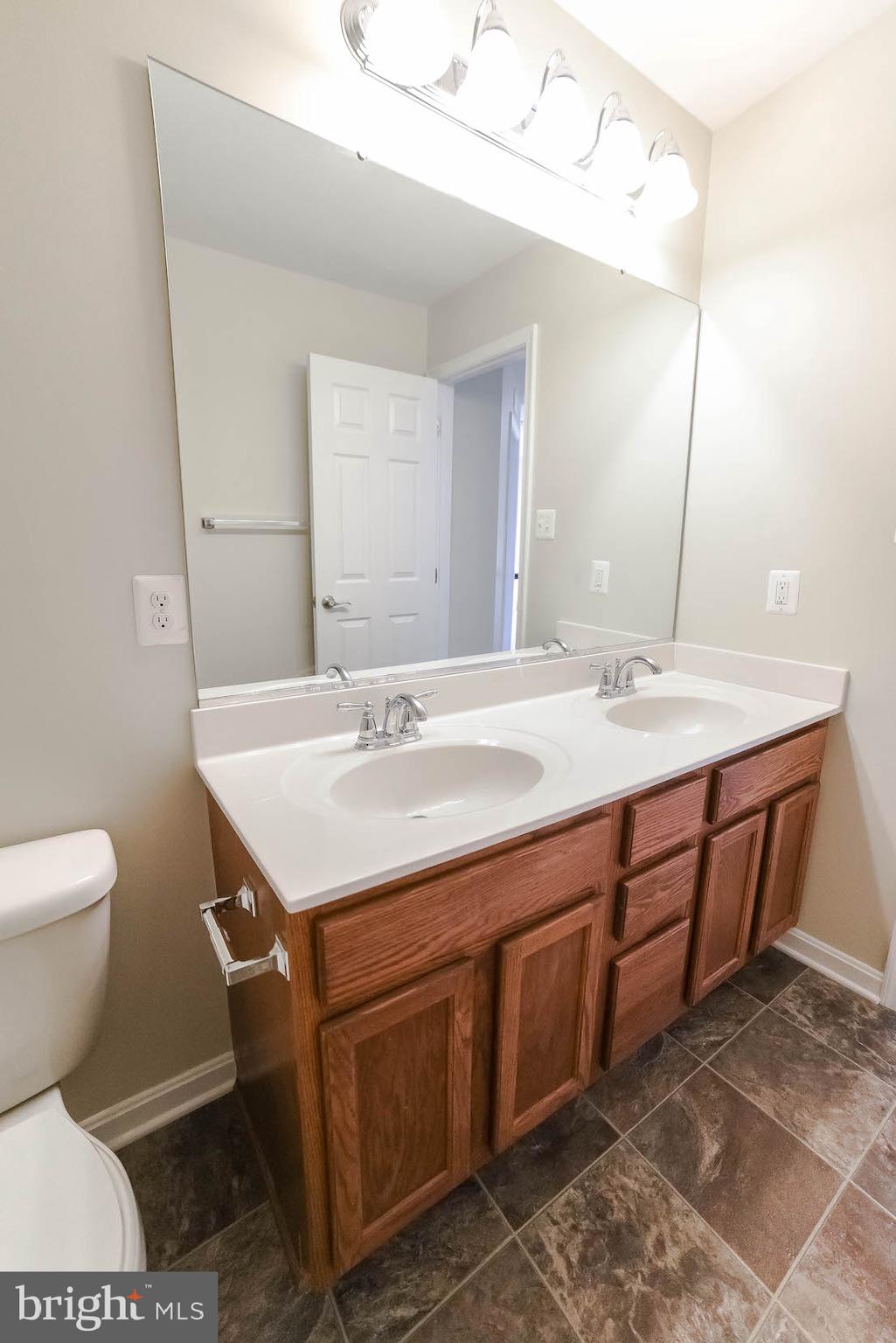 ELIZABETH HILLS PHASE 1 - Residential