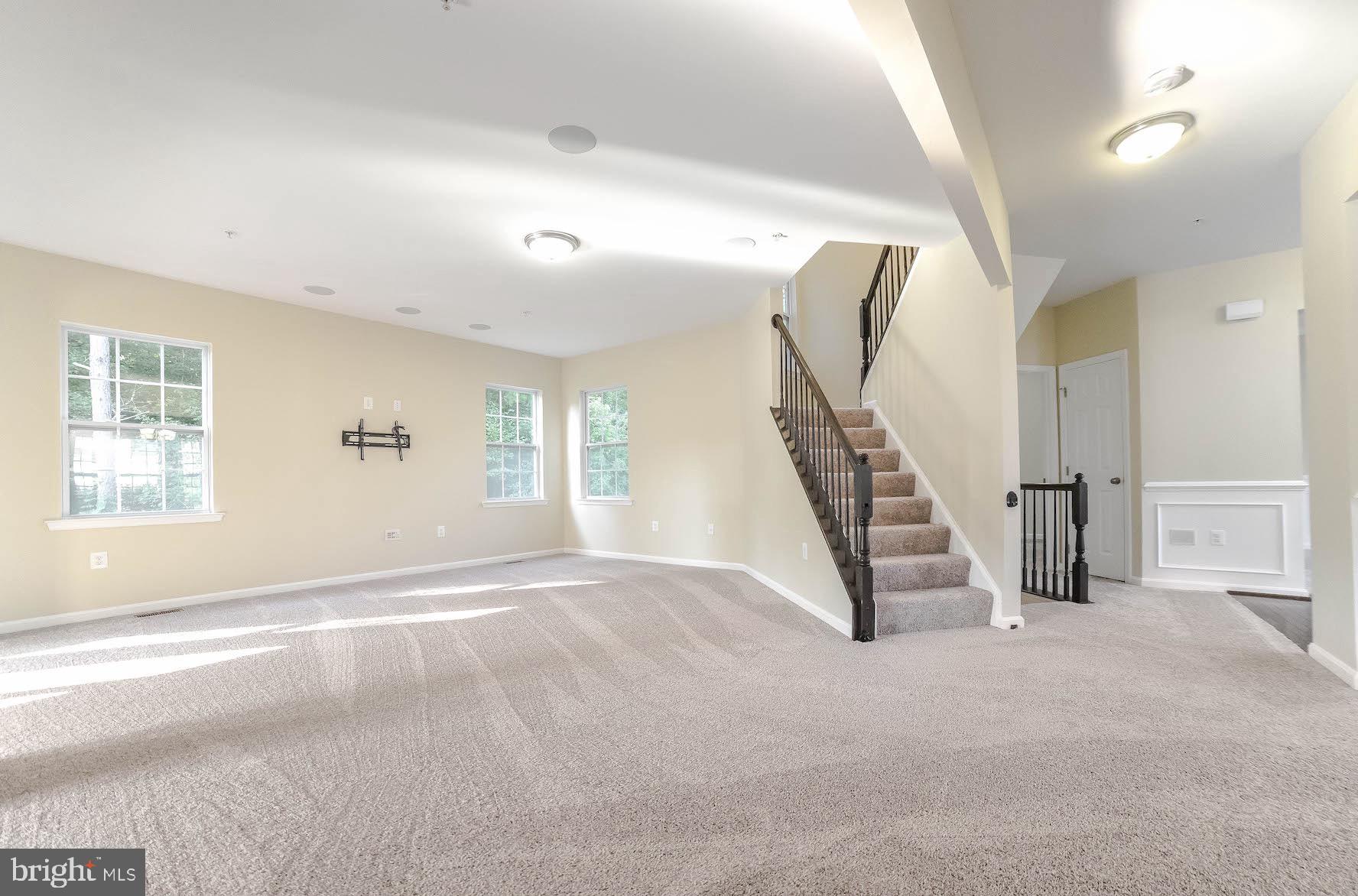 ELIZABETH HILLS PHASE 1 - Residential