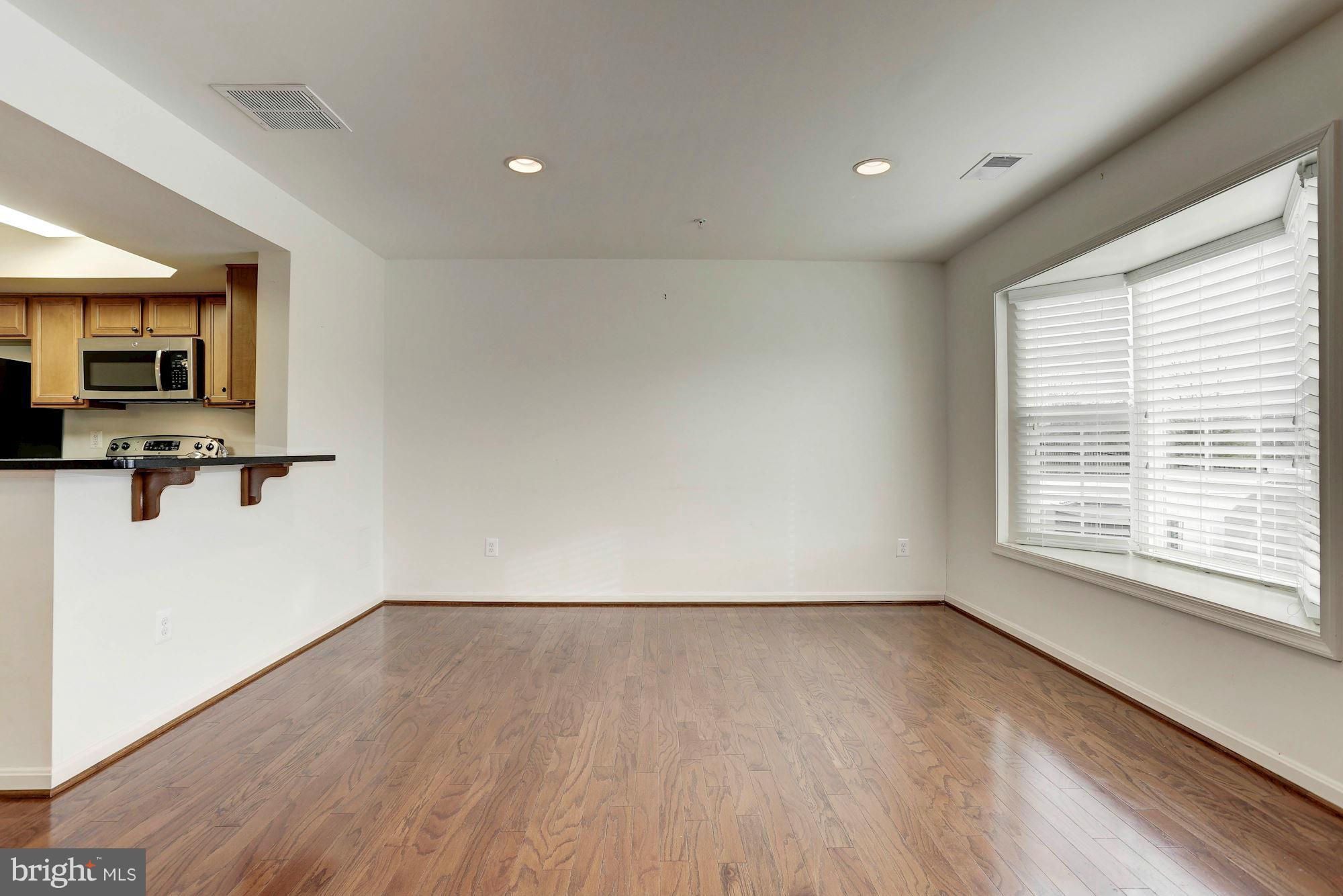 RESERVOIR RIDGE - Residential