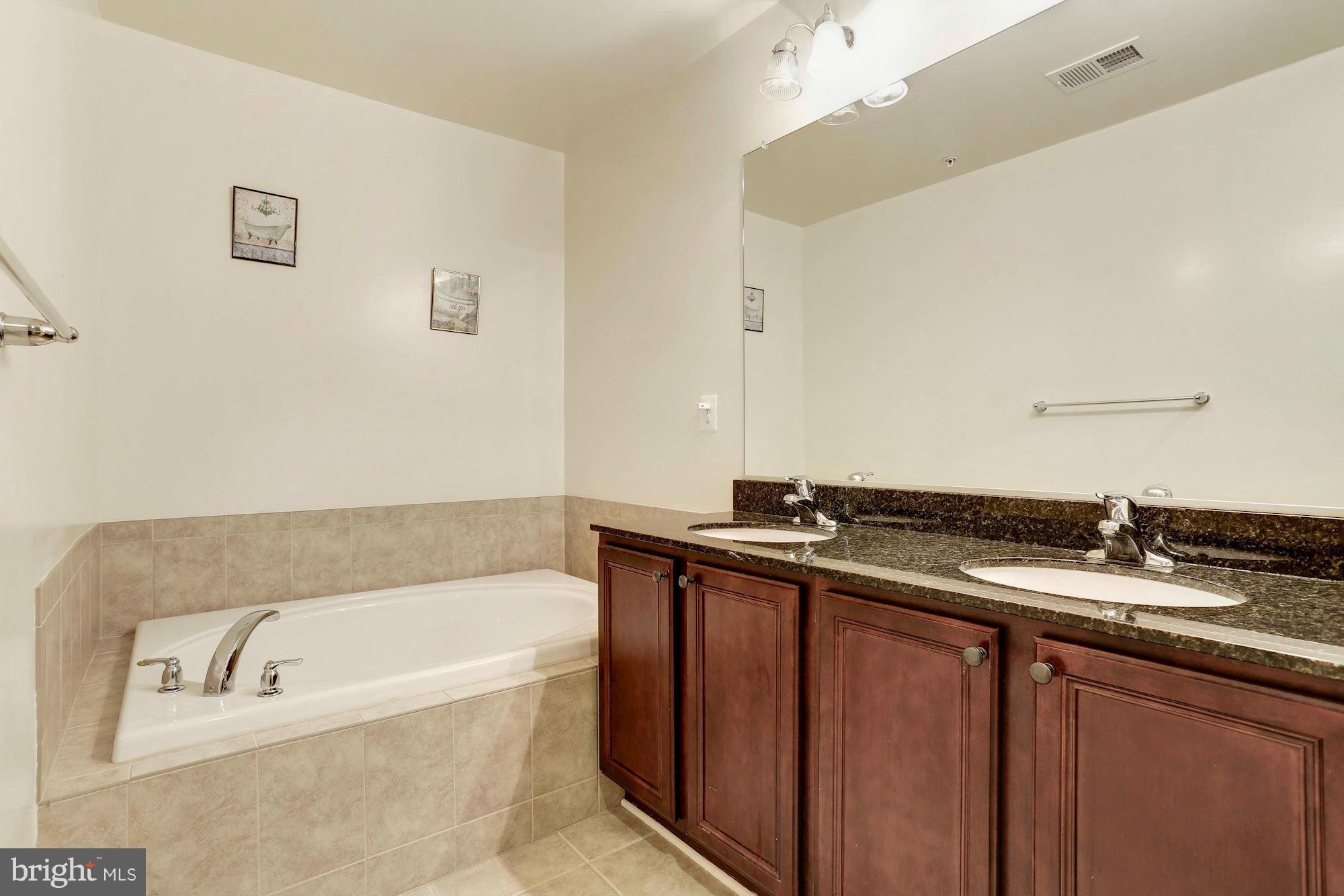 RESERVOIR RIDGE - Residential